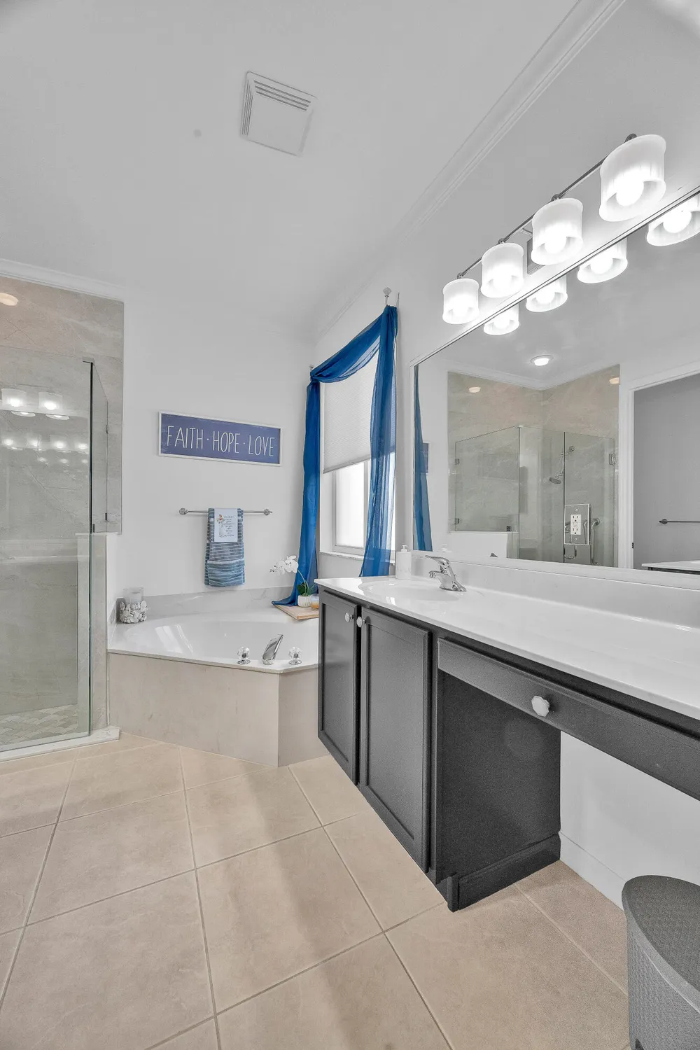 Property Slideshow image 24 of 56 | 489 sw talquin ln, Port Saint Lucie, FL, 34986