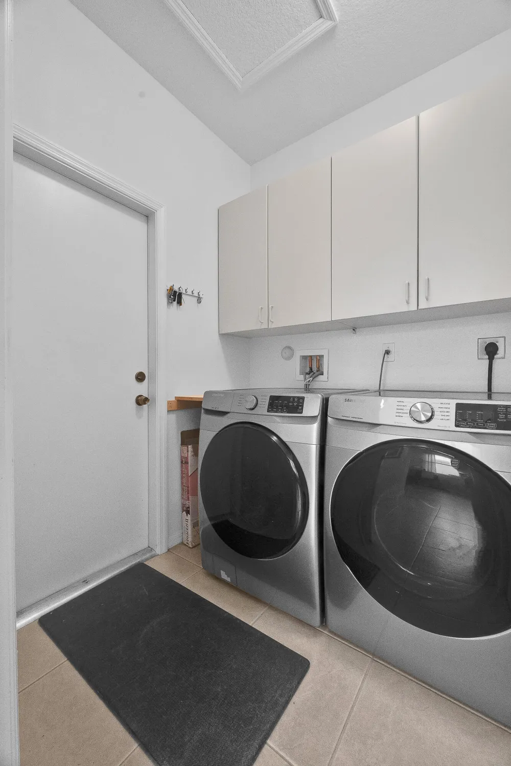 Property Slideshow image 33 of 56 | 489 sw talquin ln, Port Saint Lucie, FL, 34986