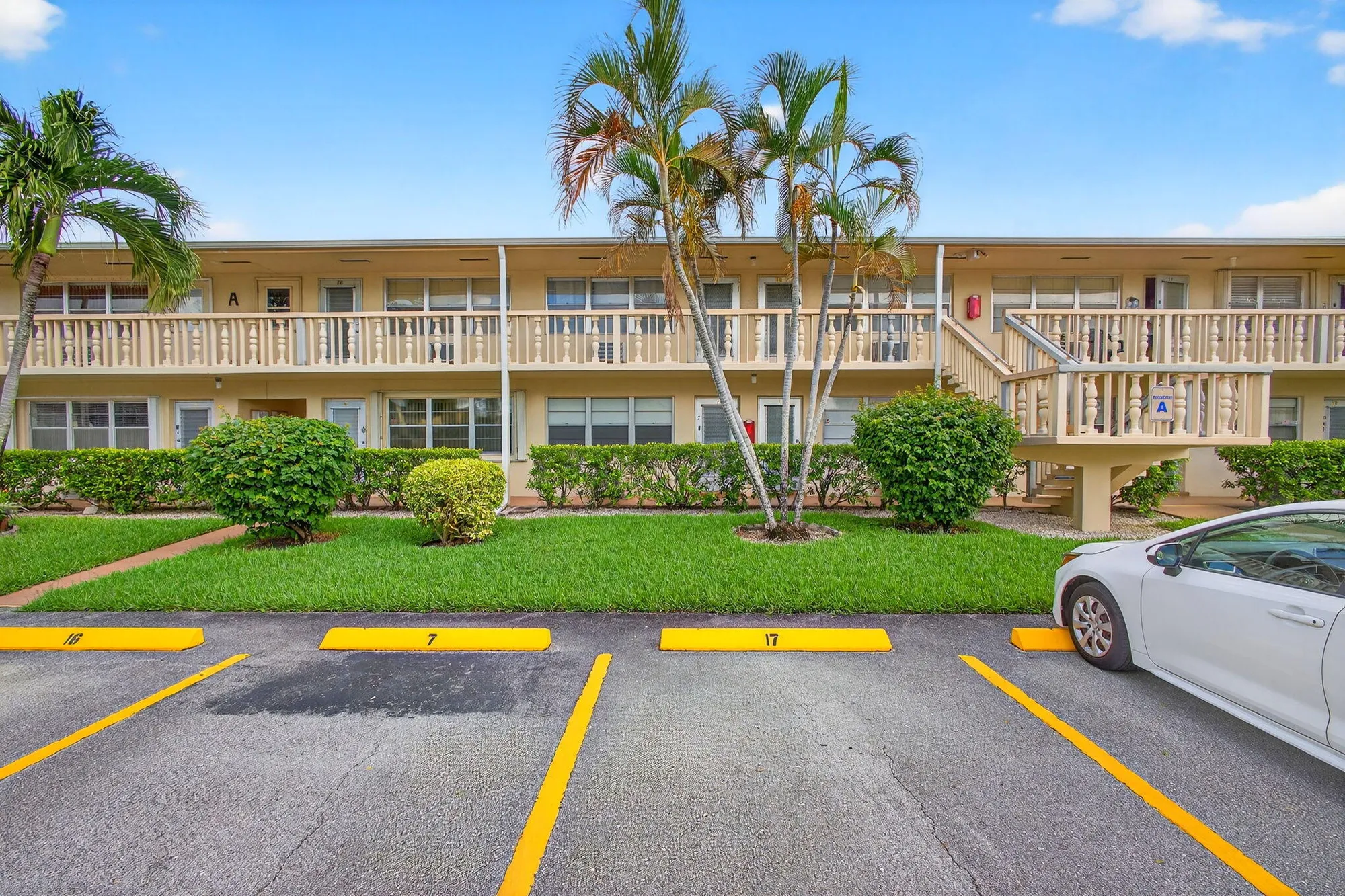 Property Slideshow image 21 of 28 | 7 dorchester a a, West Palm Beach, FL, 33417