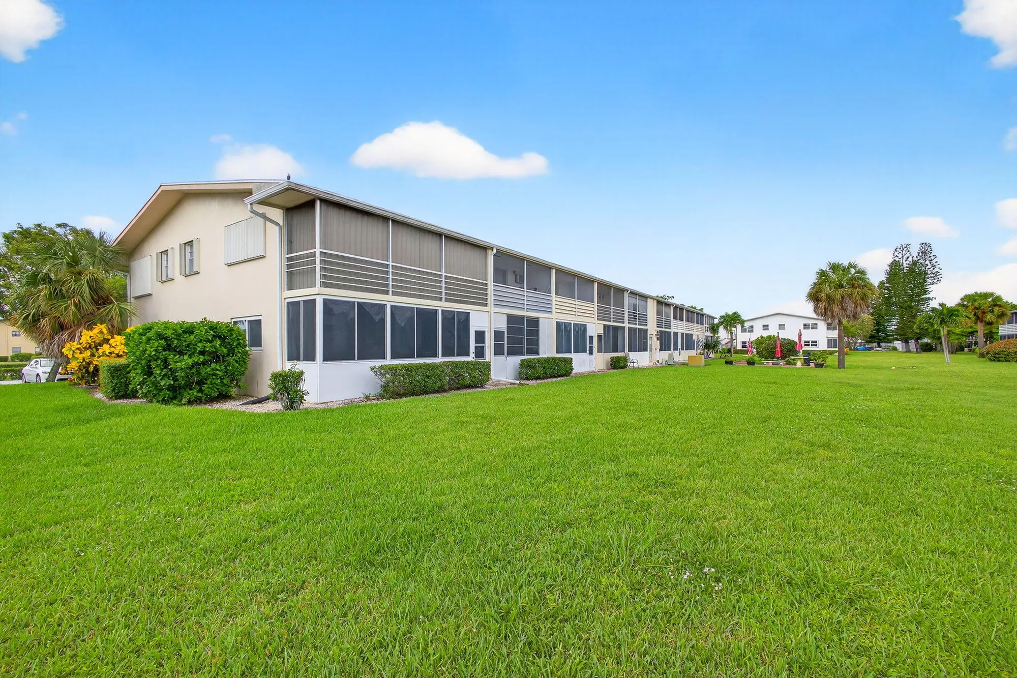 Property Slideshow image 18 of 28 | 7 dorchester a a, West Palm Beach, FL, 33417