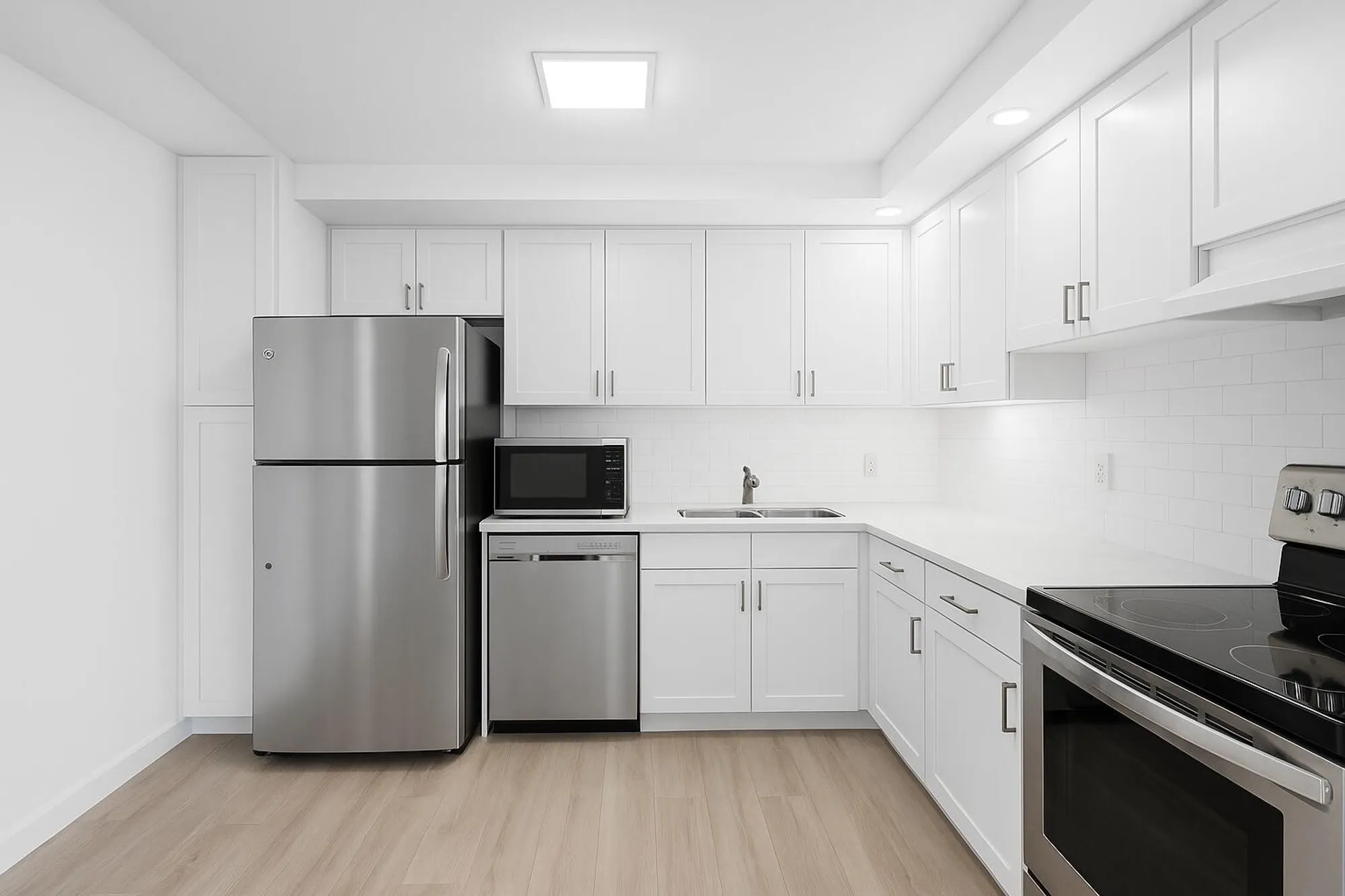 Property Slideshow image 7 of 22 | 150 lake nancy ln 223, West Palm Beach, FL, 33411