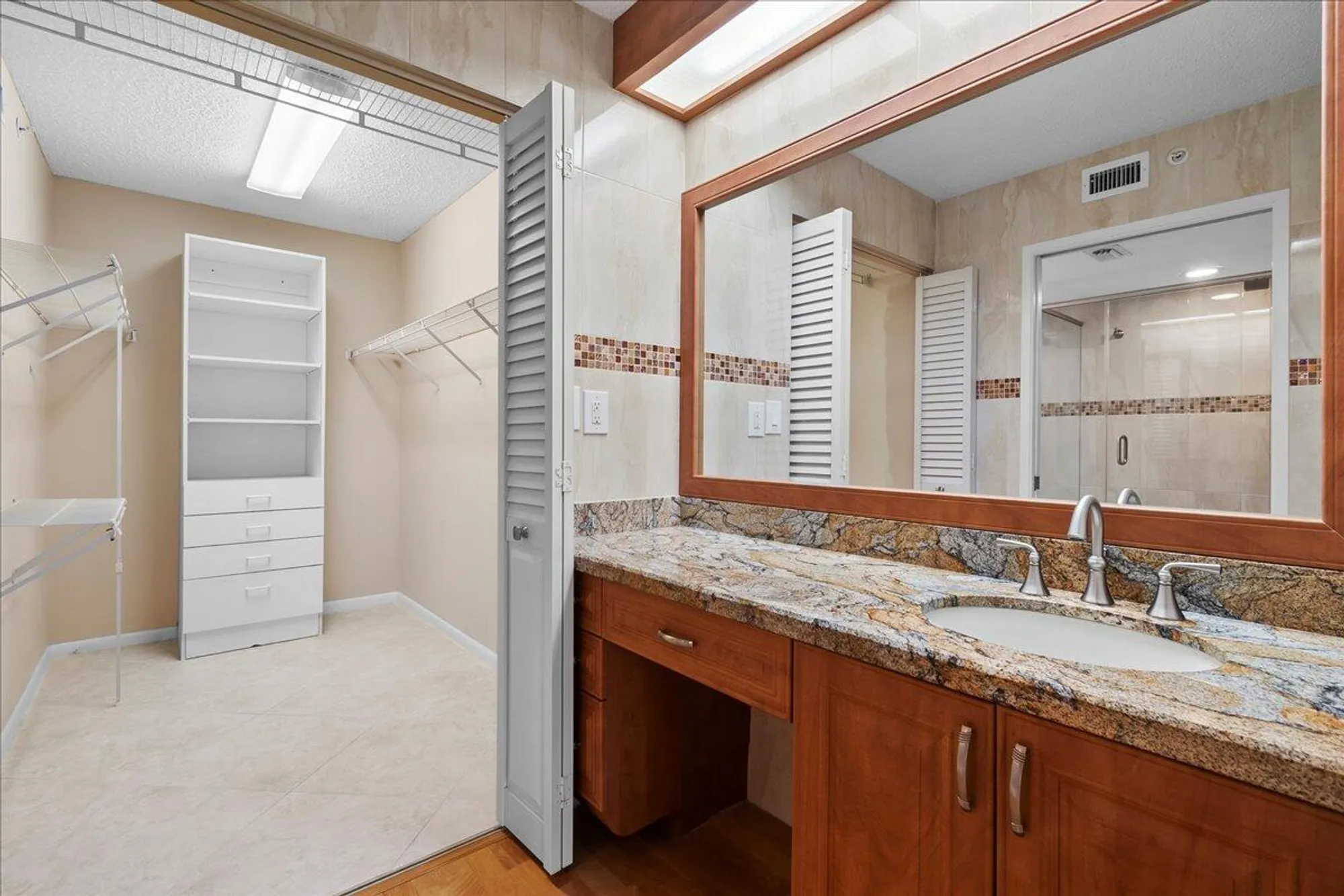 Property Slideshow image 16 of 35 | 4734 lucerne lakes blvd 302, Lake Worth, FL, 33467