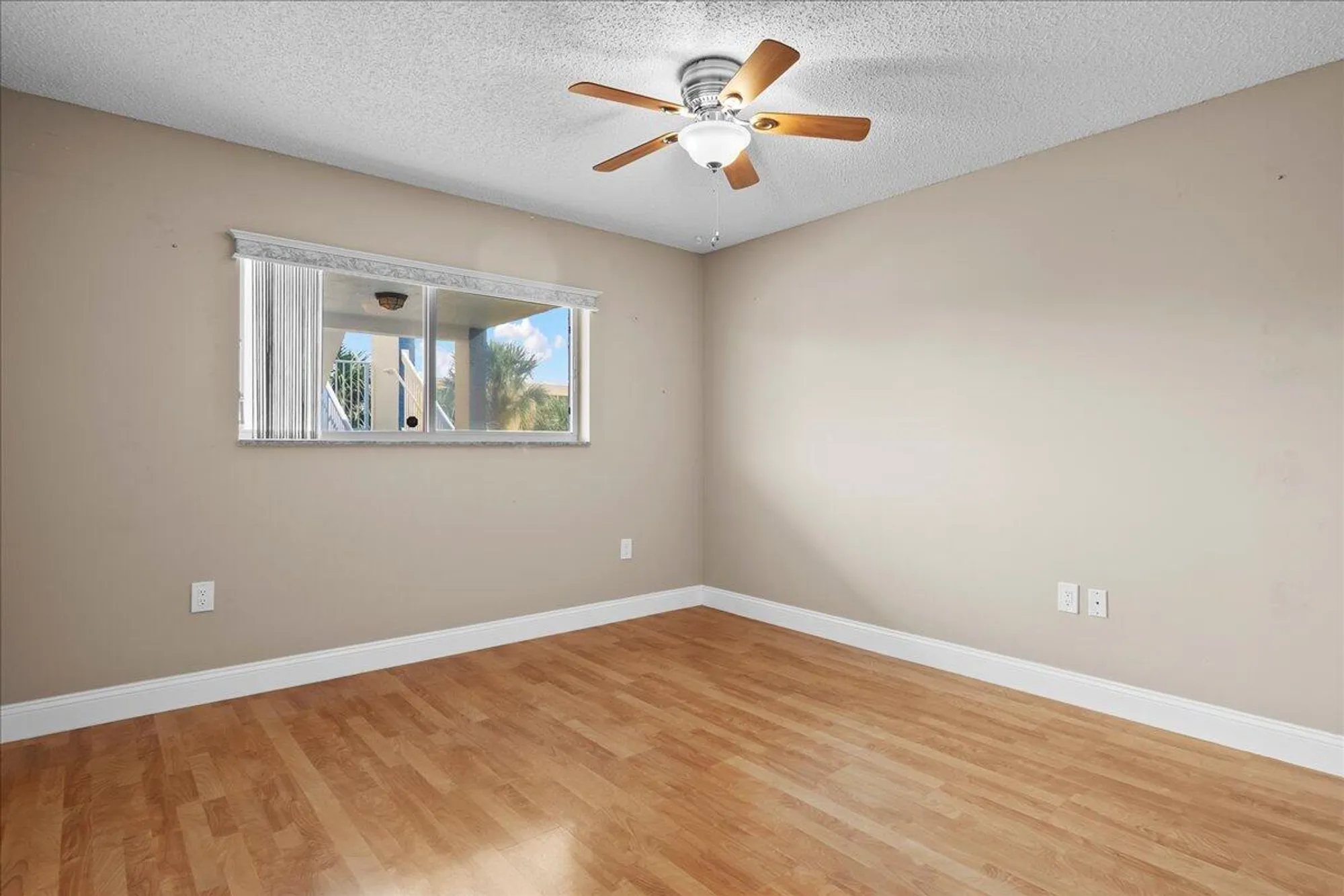 Property Slideshow image 19 of 35 | 4734 lucerne lakes blvd 302, Lake Worth, FL, 33467
