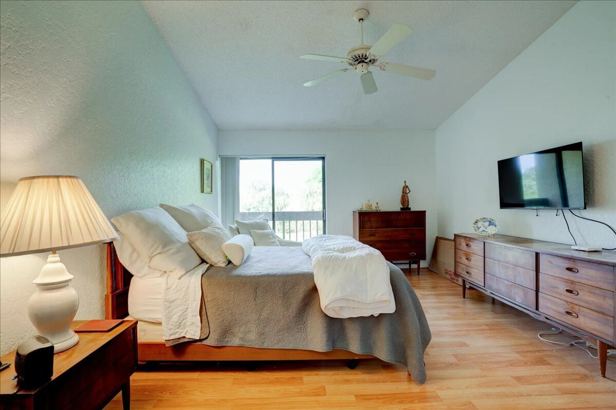 Property Slideshow image 22 of 39 | 5121 oak hill ln 423, Delray Beach, FL, 33484