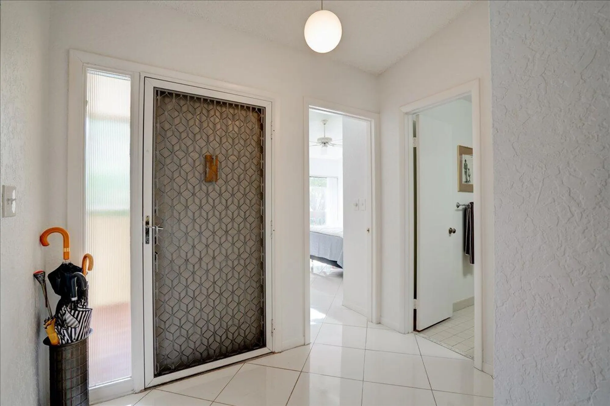 Property Slideshow image 4 of 39 | 5121 oak hill ln 423, Delray Beach, FL, 33484