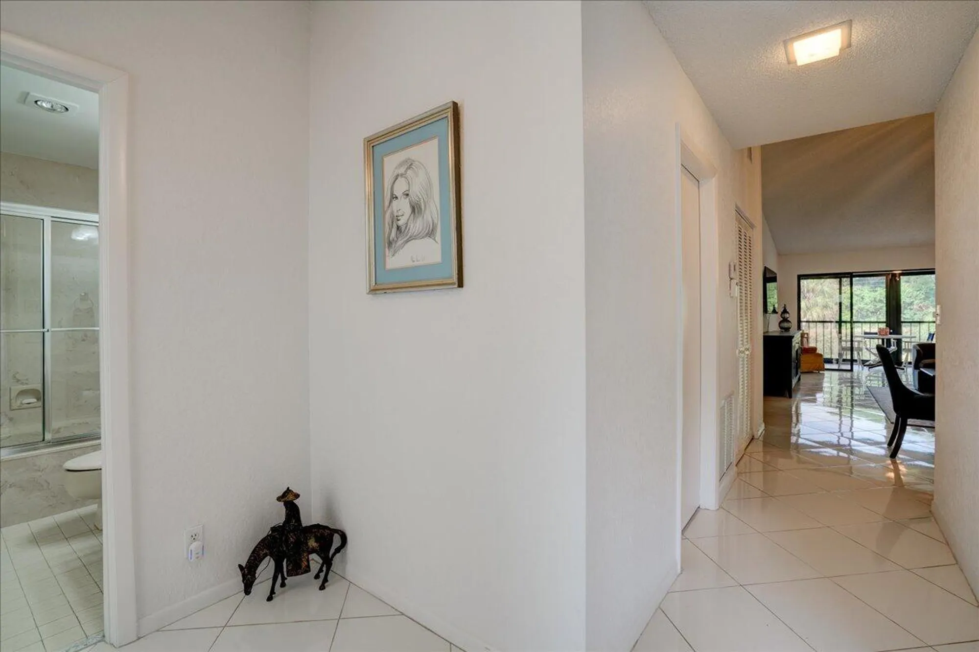Property Slideshow image 13 of 39 | 5121 oak hill ln 423, Delray Beach, FL, 33484