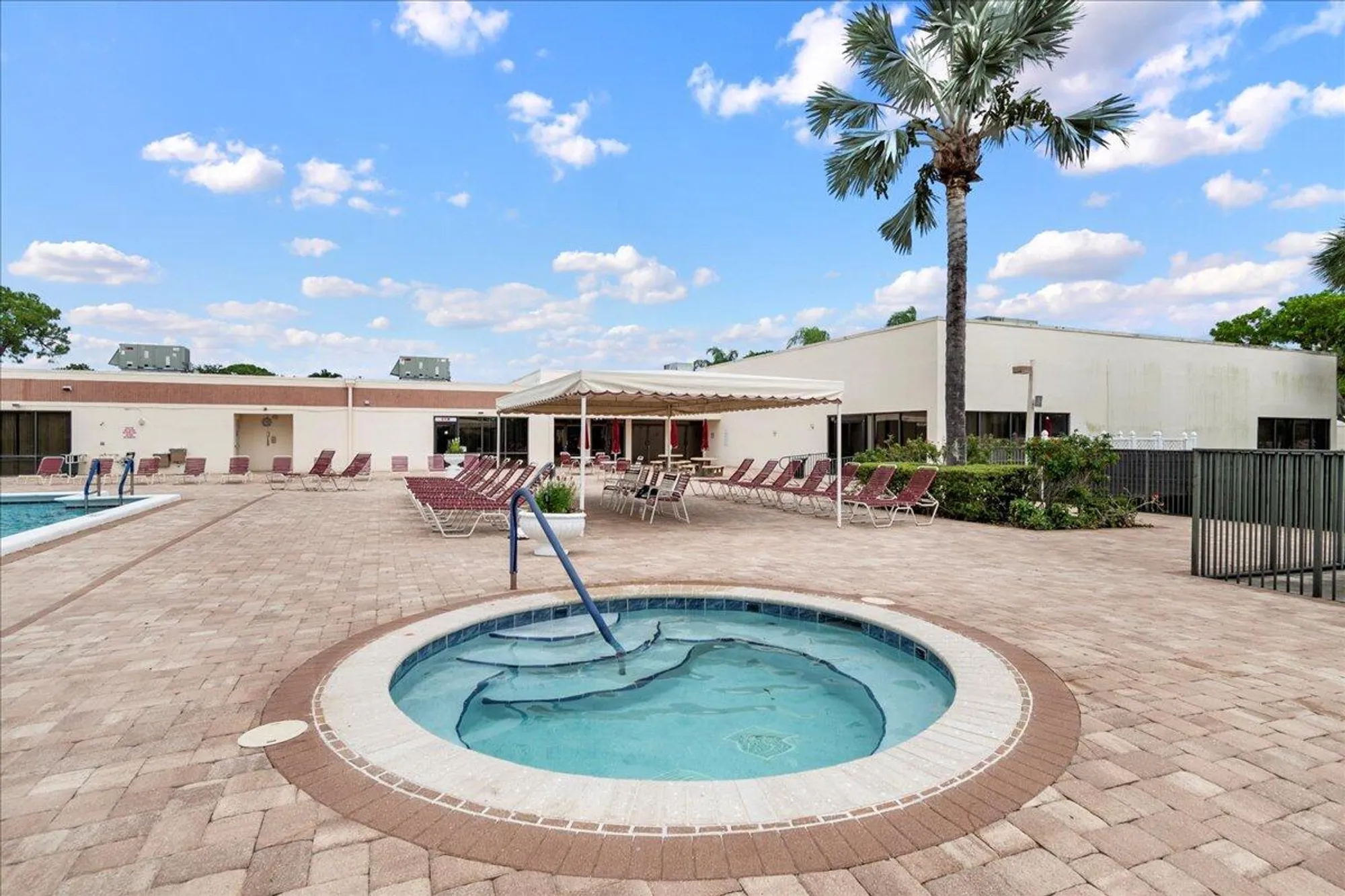 Property Slideshow image 33 of 35 | 4734 lucerne lakes blvd 302, Lake Worth, FL, 33467