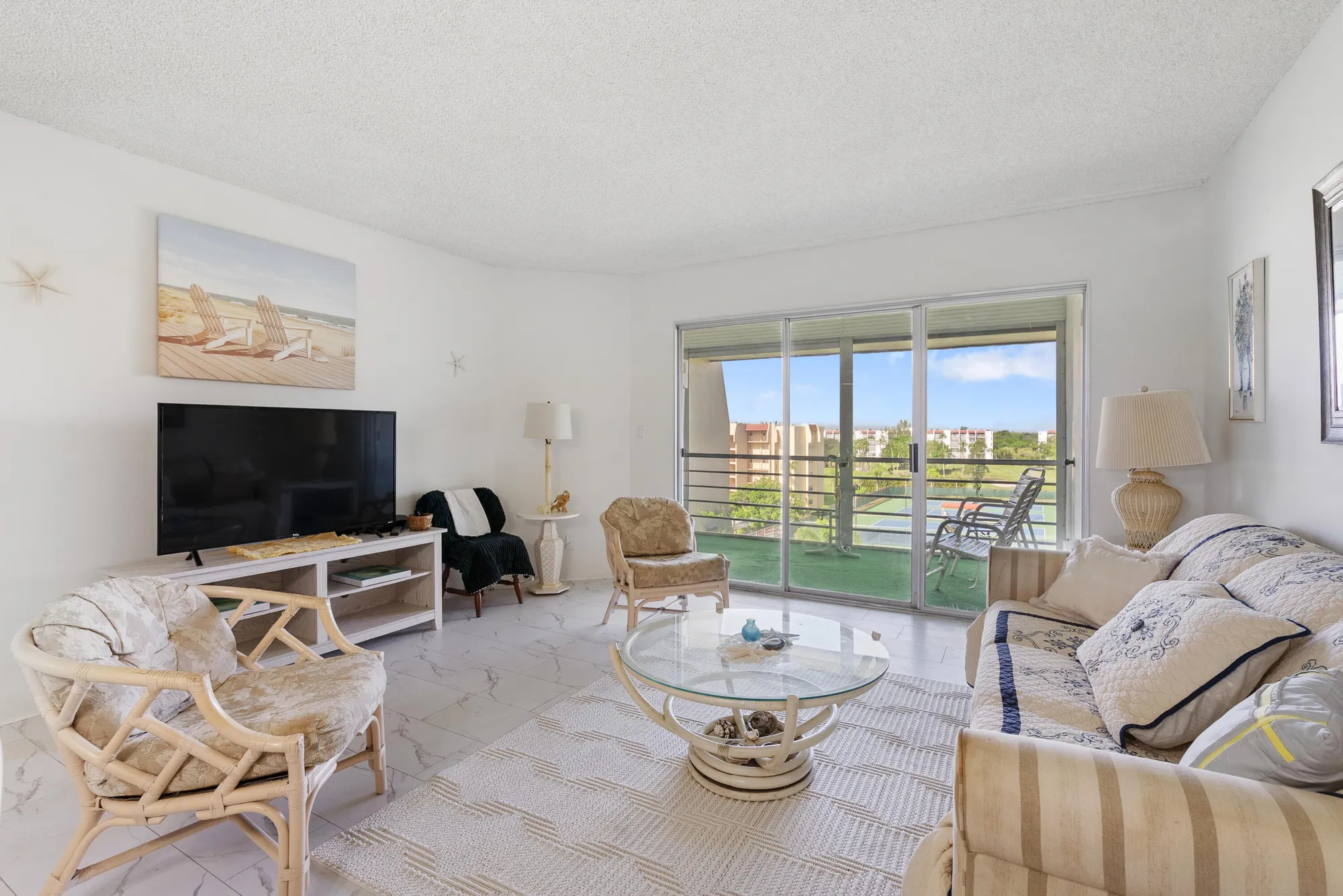 Property Slideshow image 13 of 30 | 3590 via poinciana apt 607, Lake Worth, FL, 33467