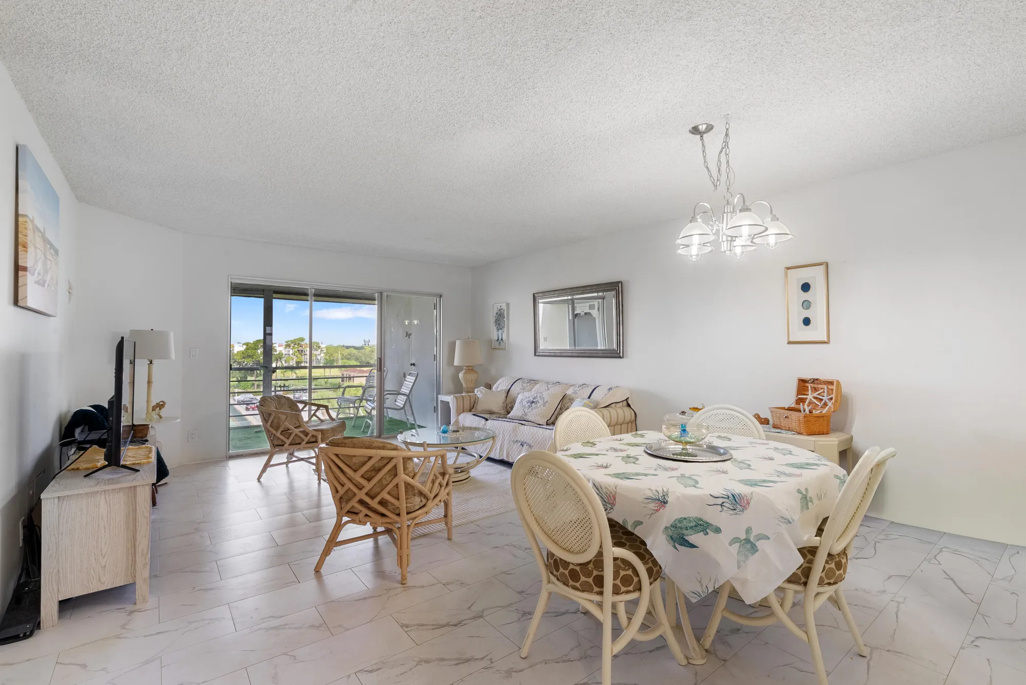 Property Slideshow image 14 of 30 | 3590 via poinciana apt 607, Lake Worth, FL, 33467