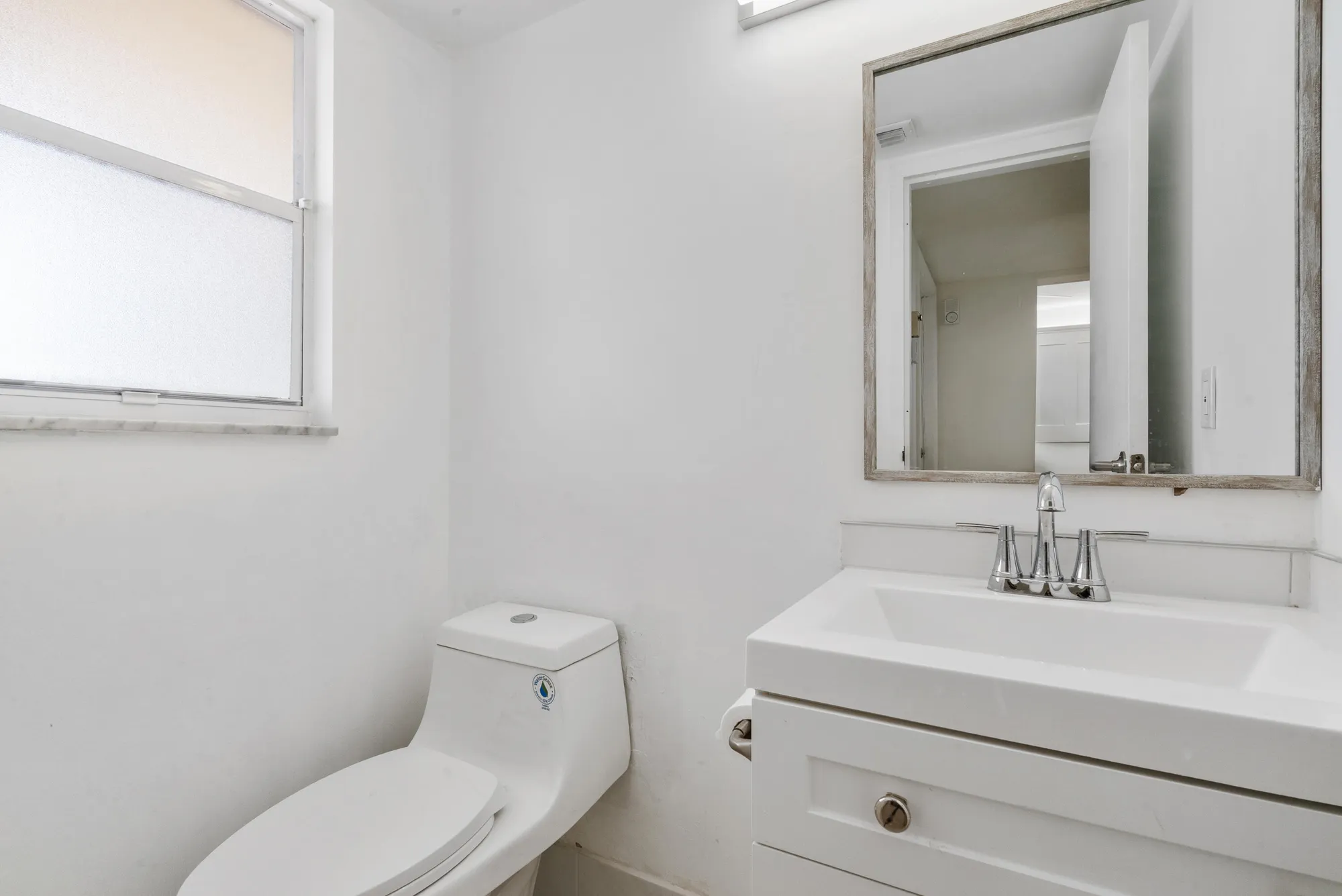 Property Slideshow image 19 of 30 | 3590 via poinciana apt 607, Lake Worth, FL, 33467