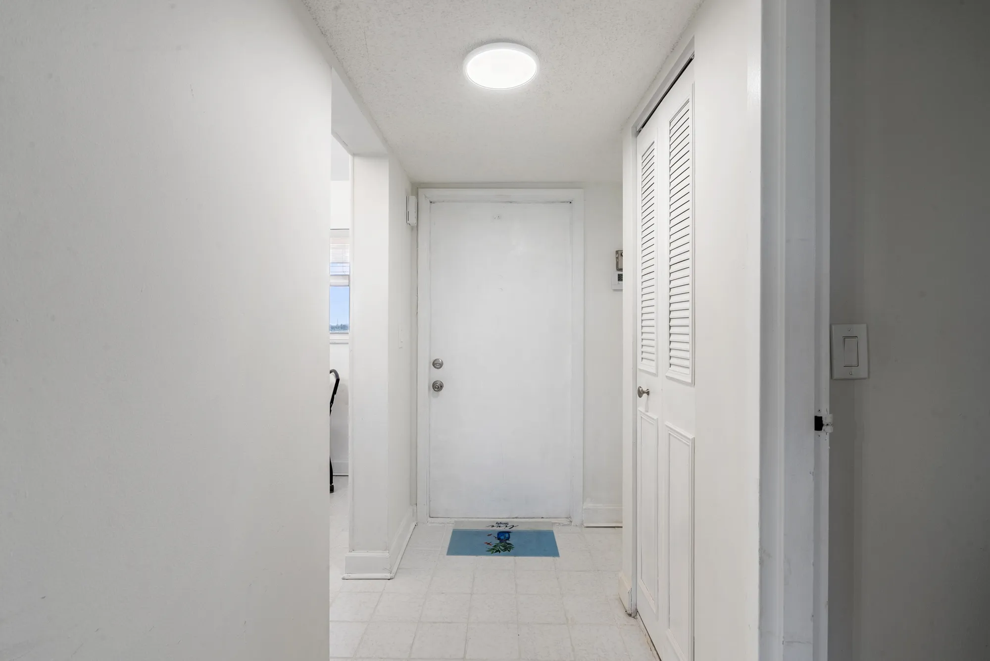 Property Slideshow image 5 of 30 | 3590 via poinciana apt 607, Lake Worth, FL, 33467