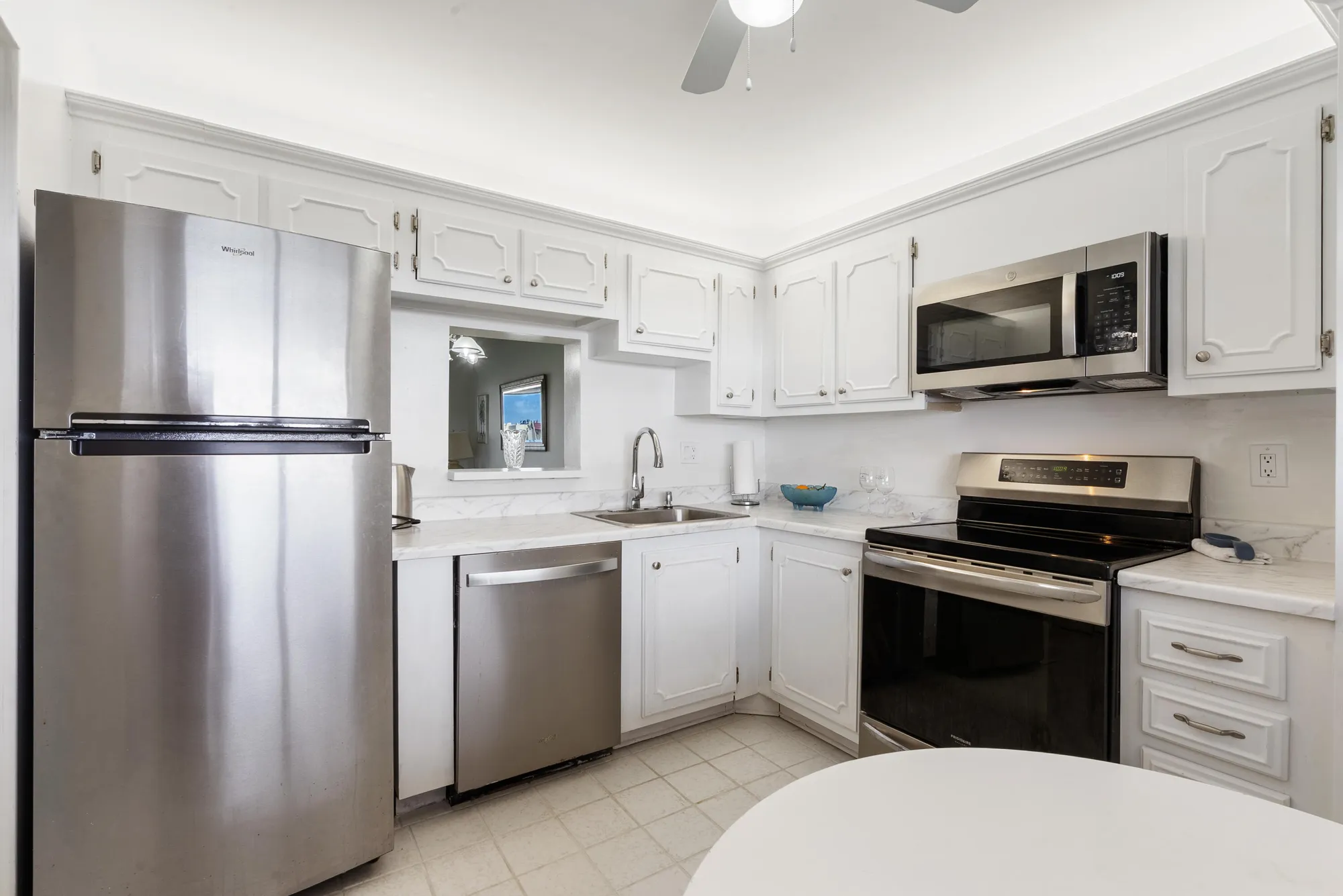 Property Slideshow image 8 of 30 | 3590 via poinciana apt 607, Lake Worth, FL, 33467