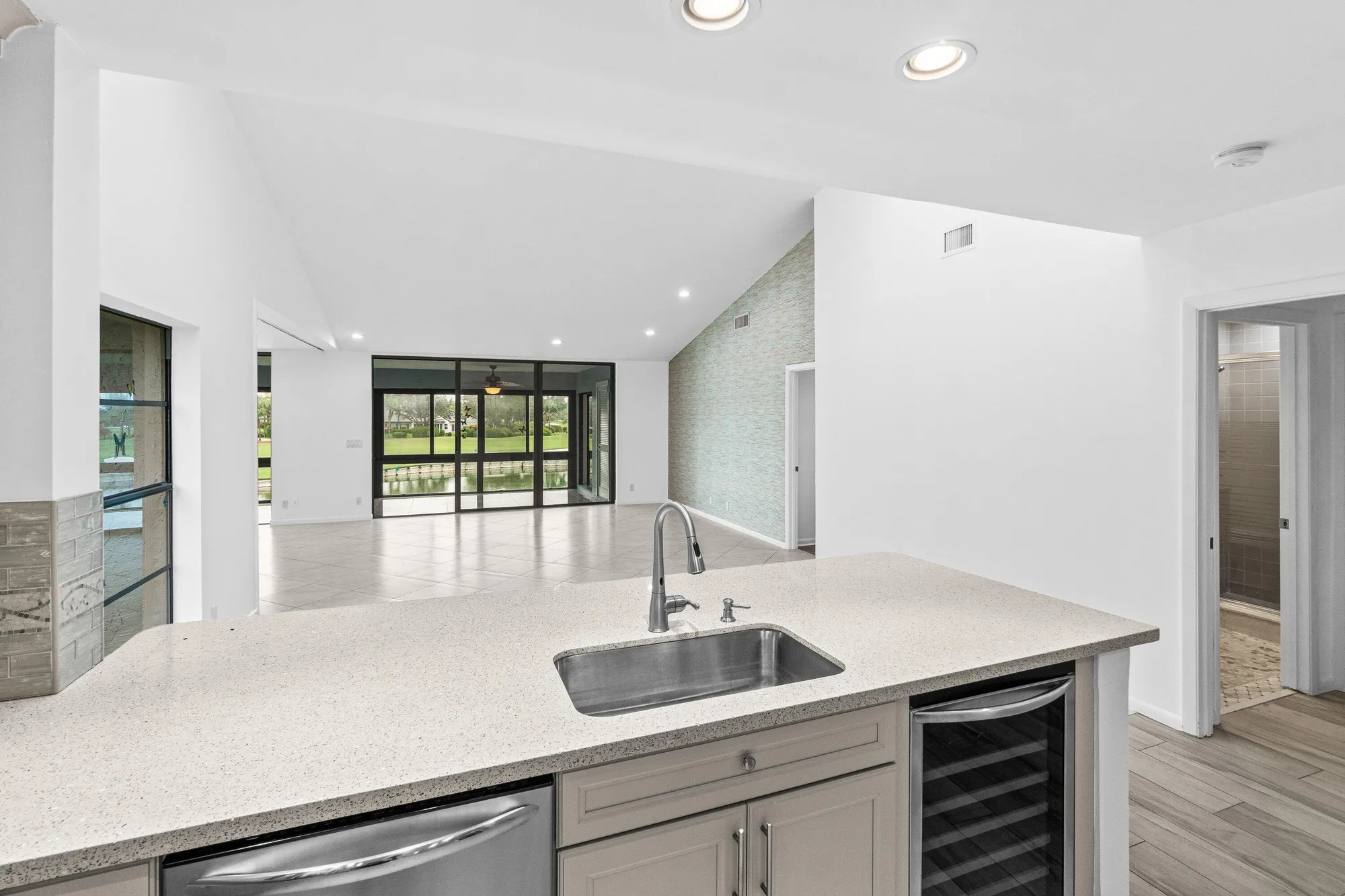 Property Slideshow image 10 of 57 | 23 eastgate dr b, Boynton Beach, FL, 33436