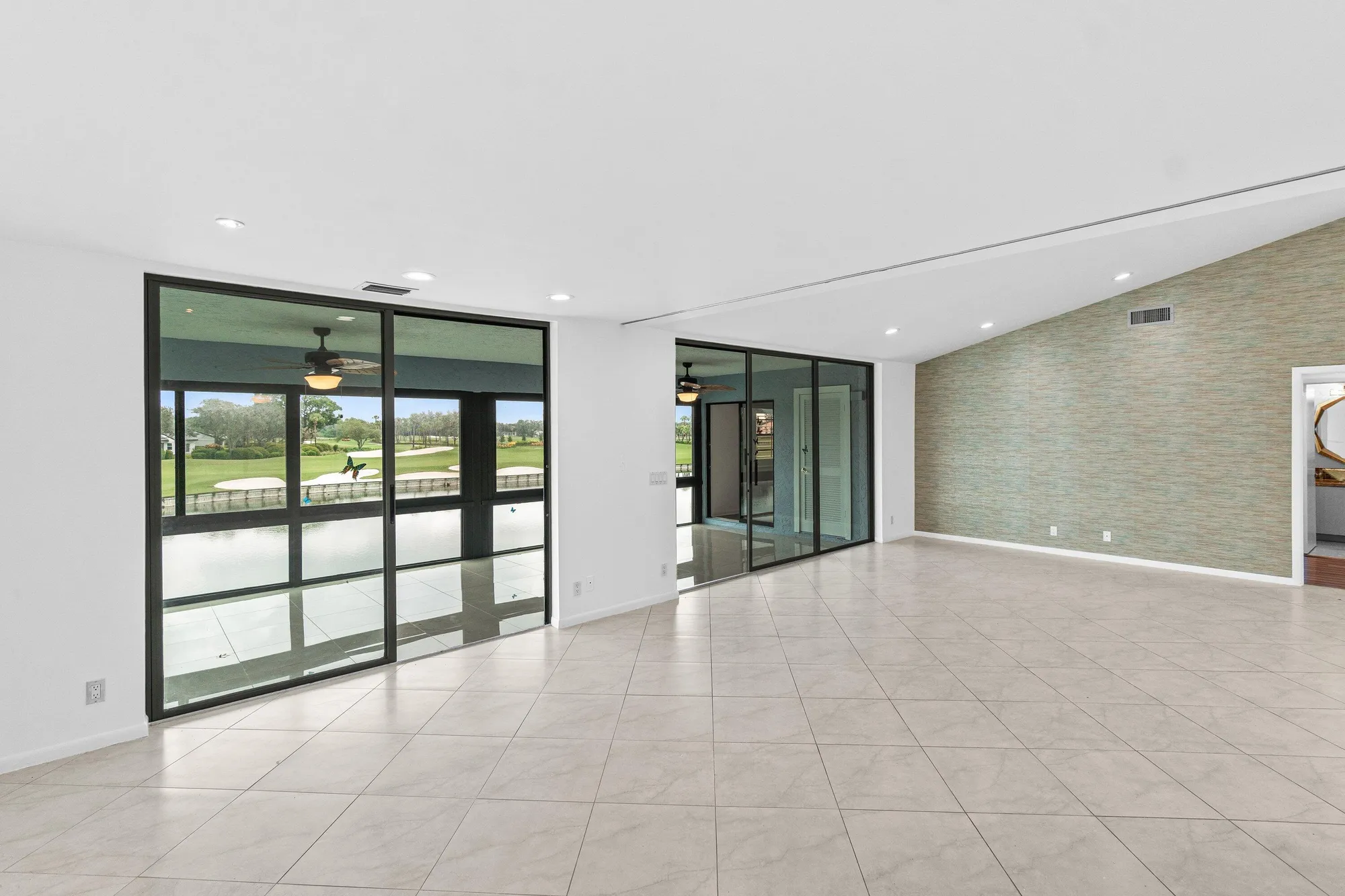 Property Slideshow image 16 of 57 | 23 eastgate dr b, Boynton Beach, FL, 33436