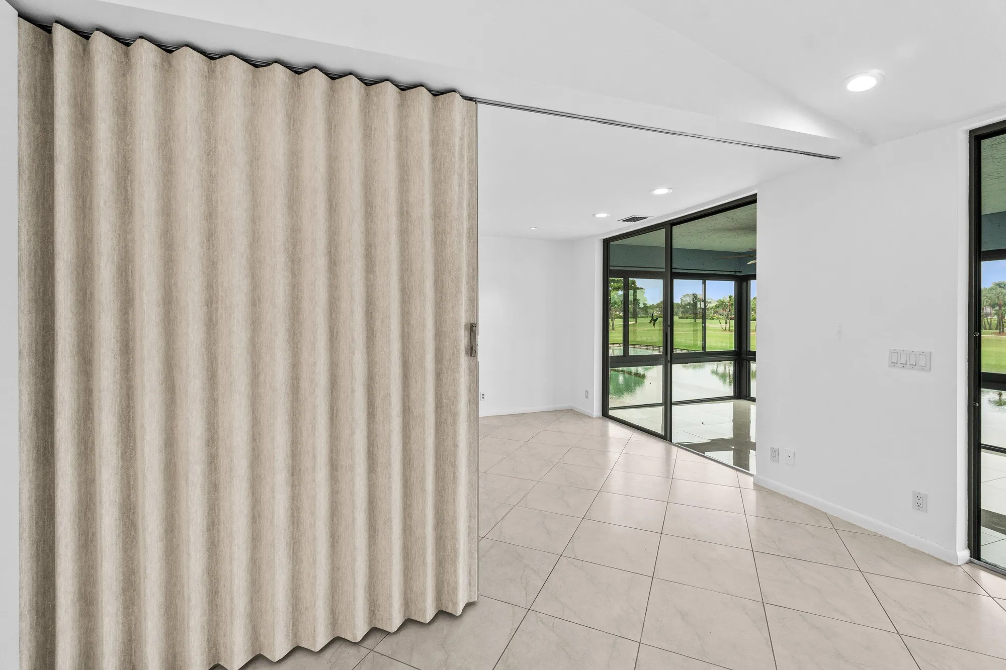 Property Slideshow image 18 of 57 | 23 eastgate dr b, Boynton Beach, FL, 33436