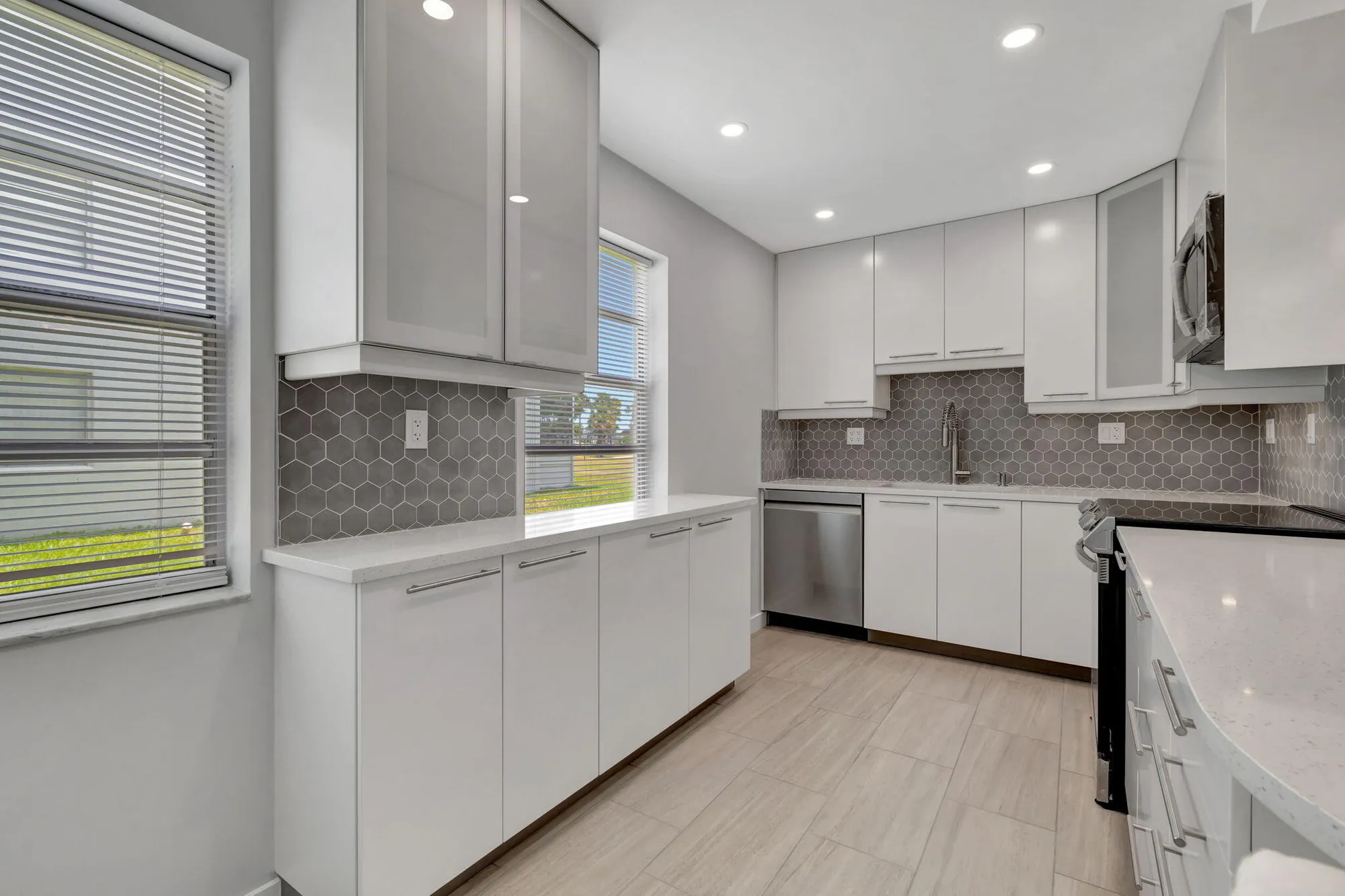 Property Slideshow image 12 of 40 | 164 normandy d, Delray Beach, FL, 33484