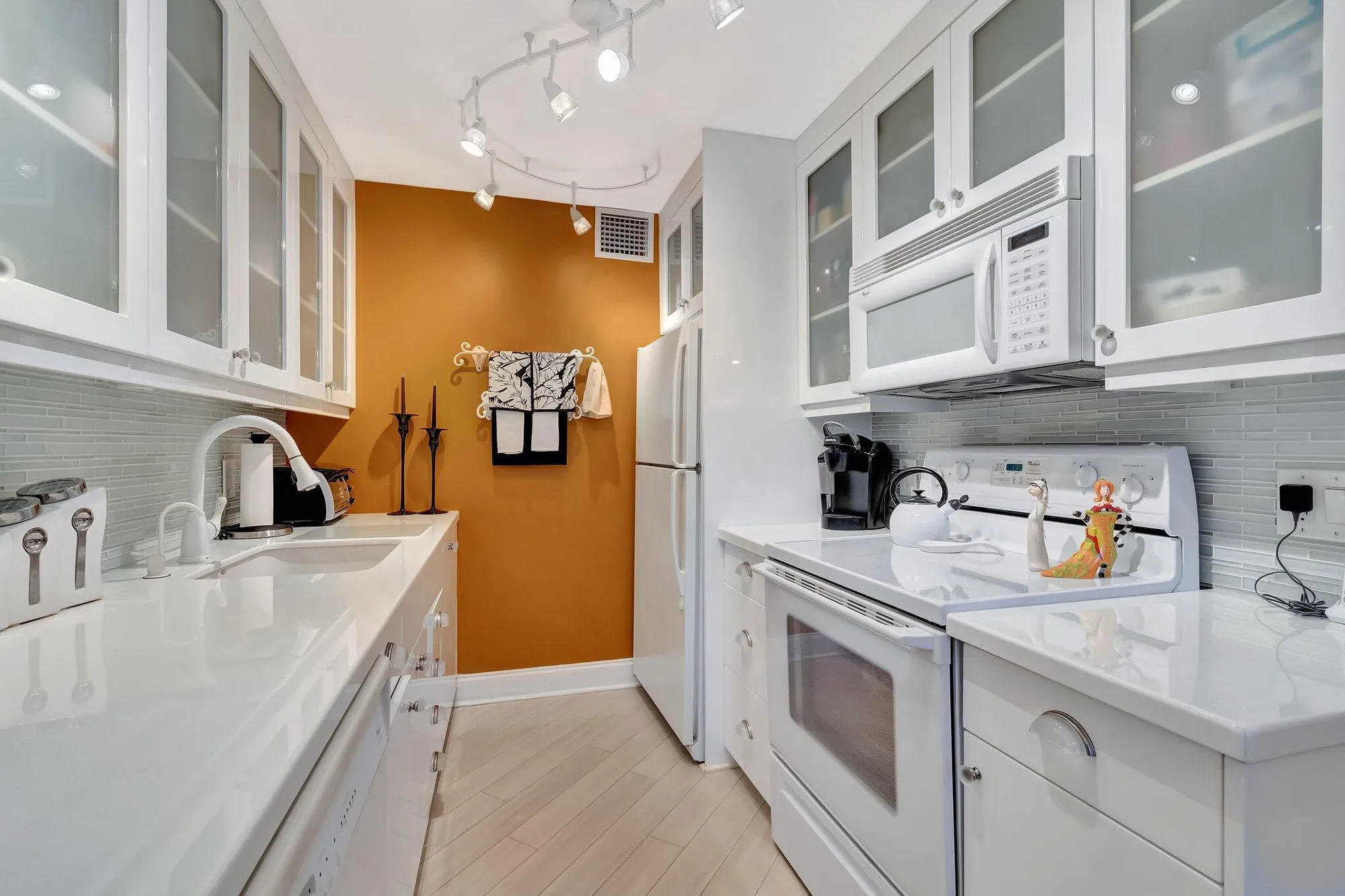 Property Slideshow image 1 of 82 | 2026 cornwall b, Boca Raton, FL, 33434