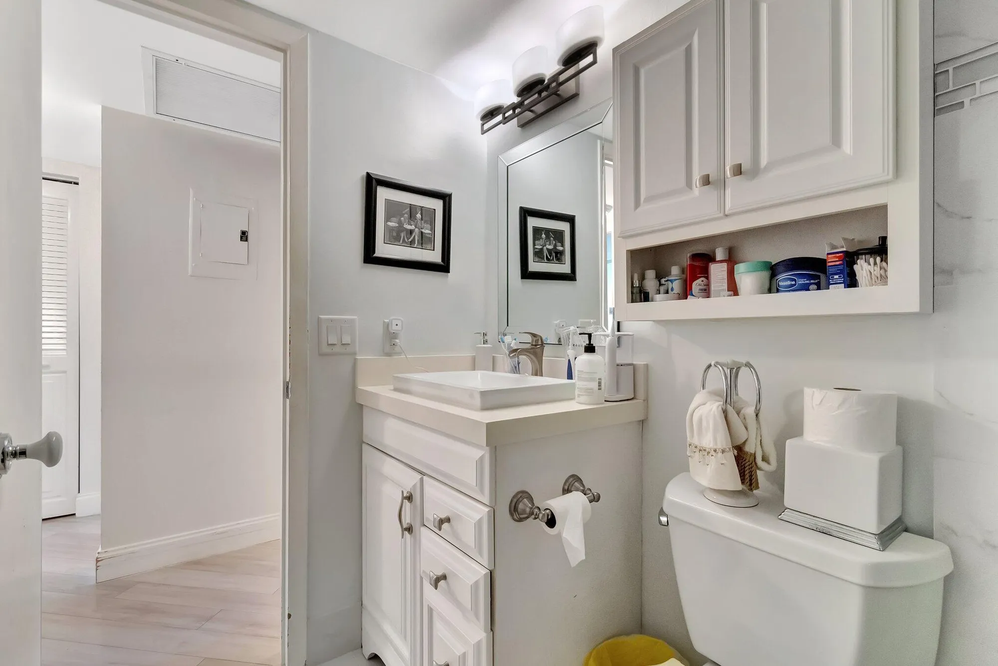 Property Slideshow image 22 of 82 | 2026 cornwall b, Boca Raton, FL, 33434