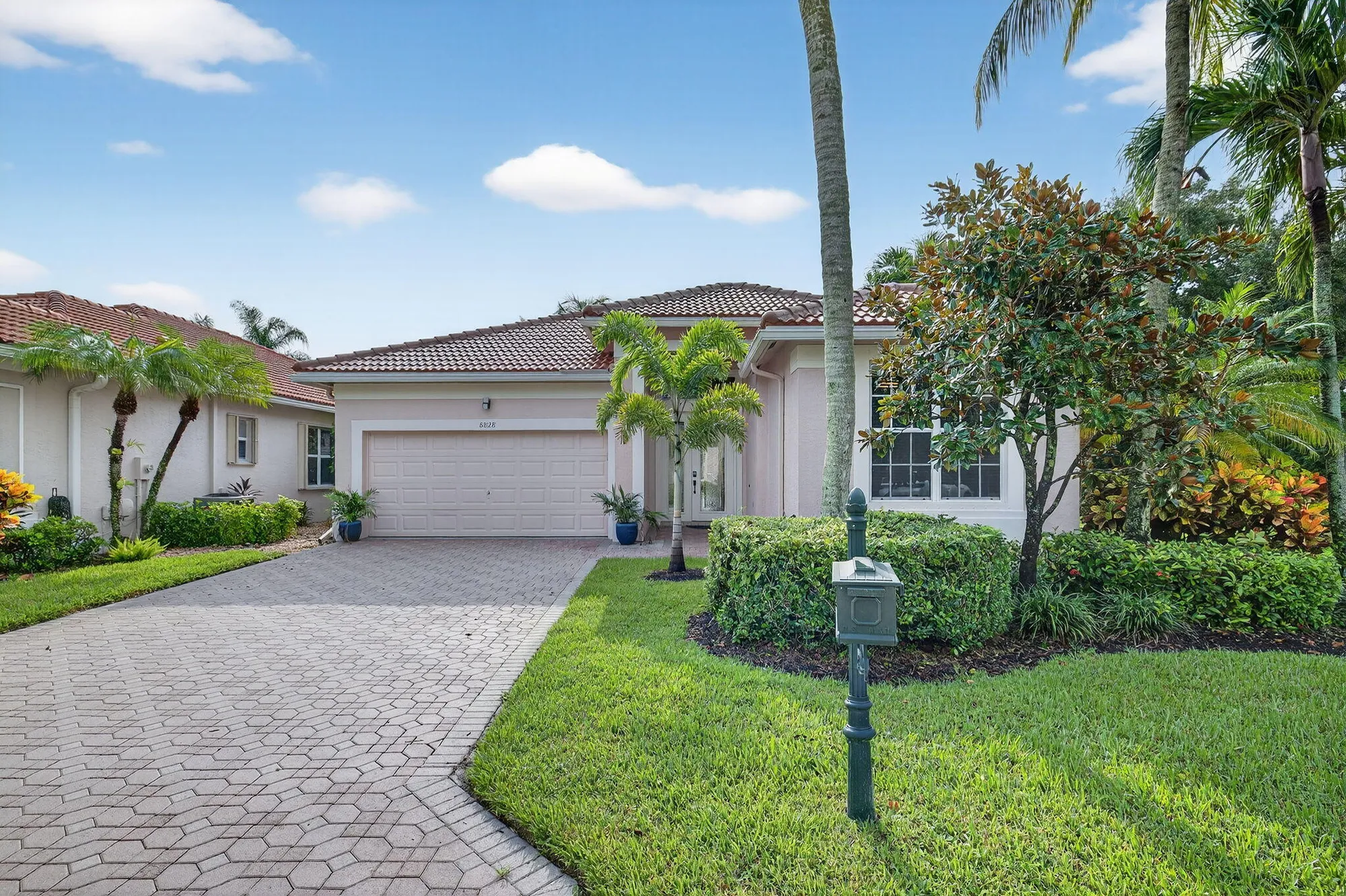 Property Slideshow image 2 of 47 | 8828 sandown way, Boynton Beach, FL, 33472