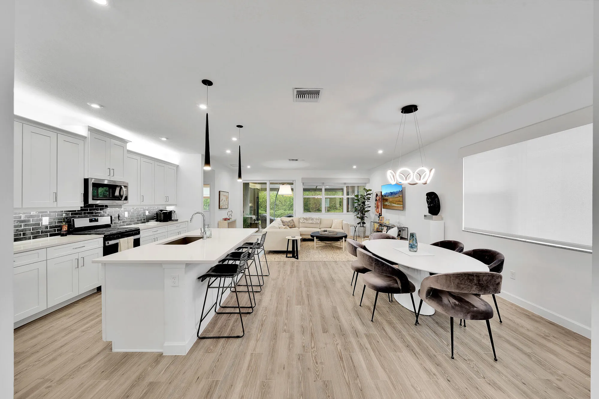 Property Slideshow image 9 of 68 | 10219 sw corvus ln, Port Saint Lucie, FL, 34987