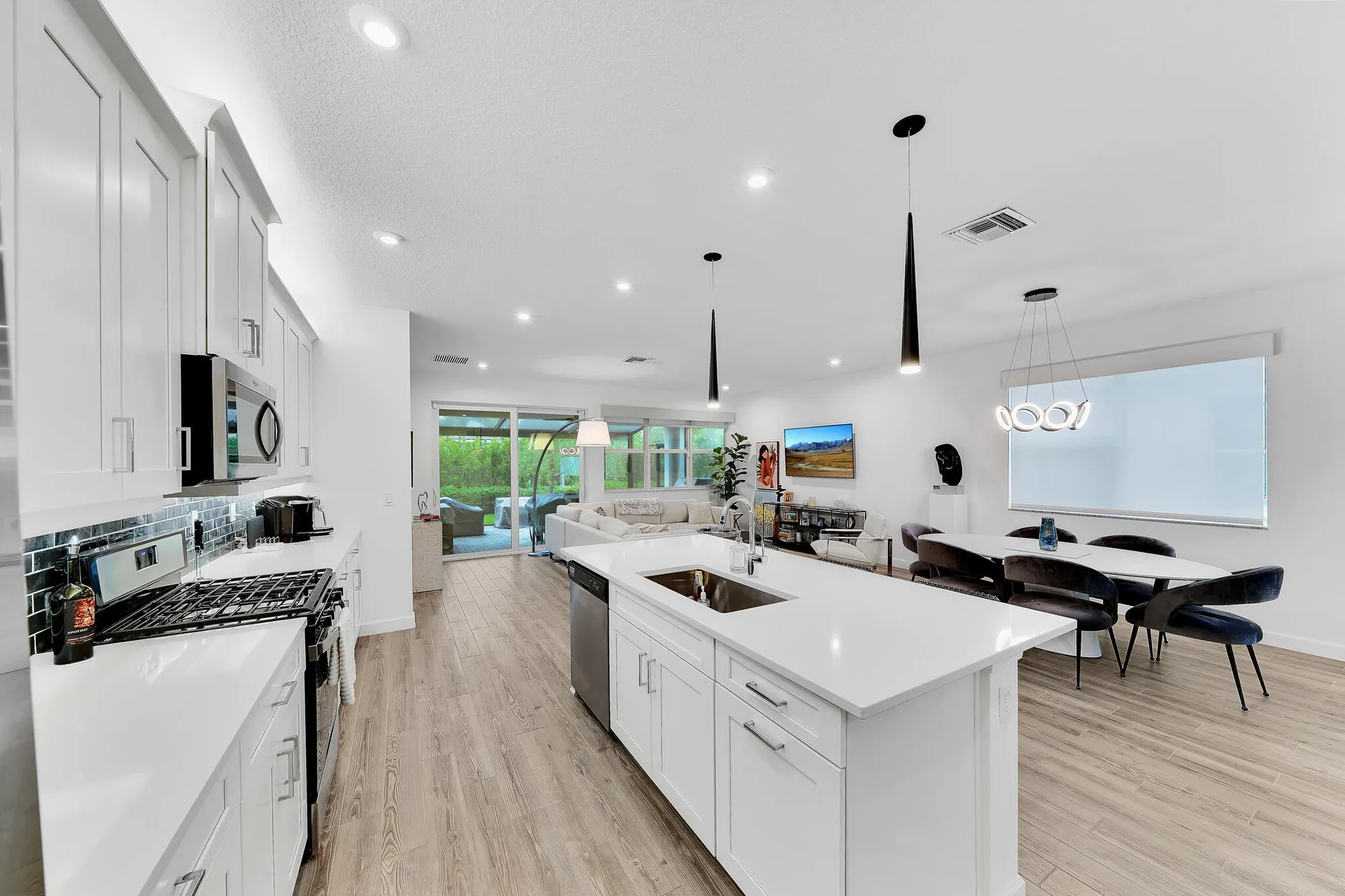 Property Slideshow image 11 of 68 | 10219 sw corvus ln, Port Saint Lucie, FL, 34987