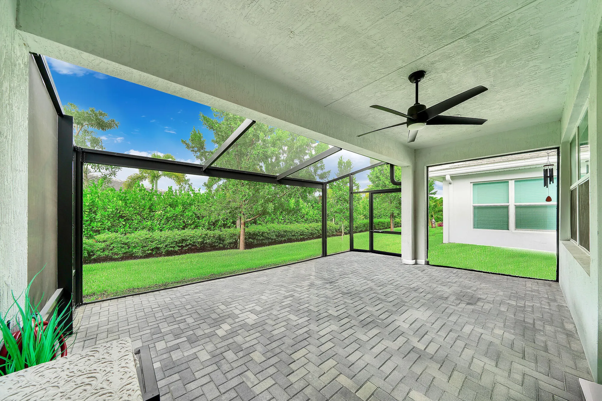 Property Slideshow image 16 of 68 | 10219 sw corvus ln, Port Saint Lucie, FL, 34987