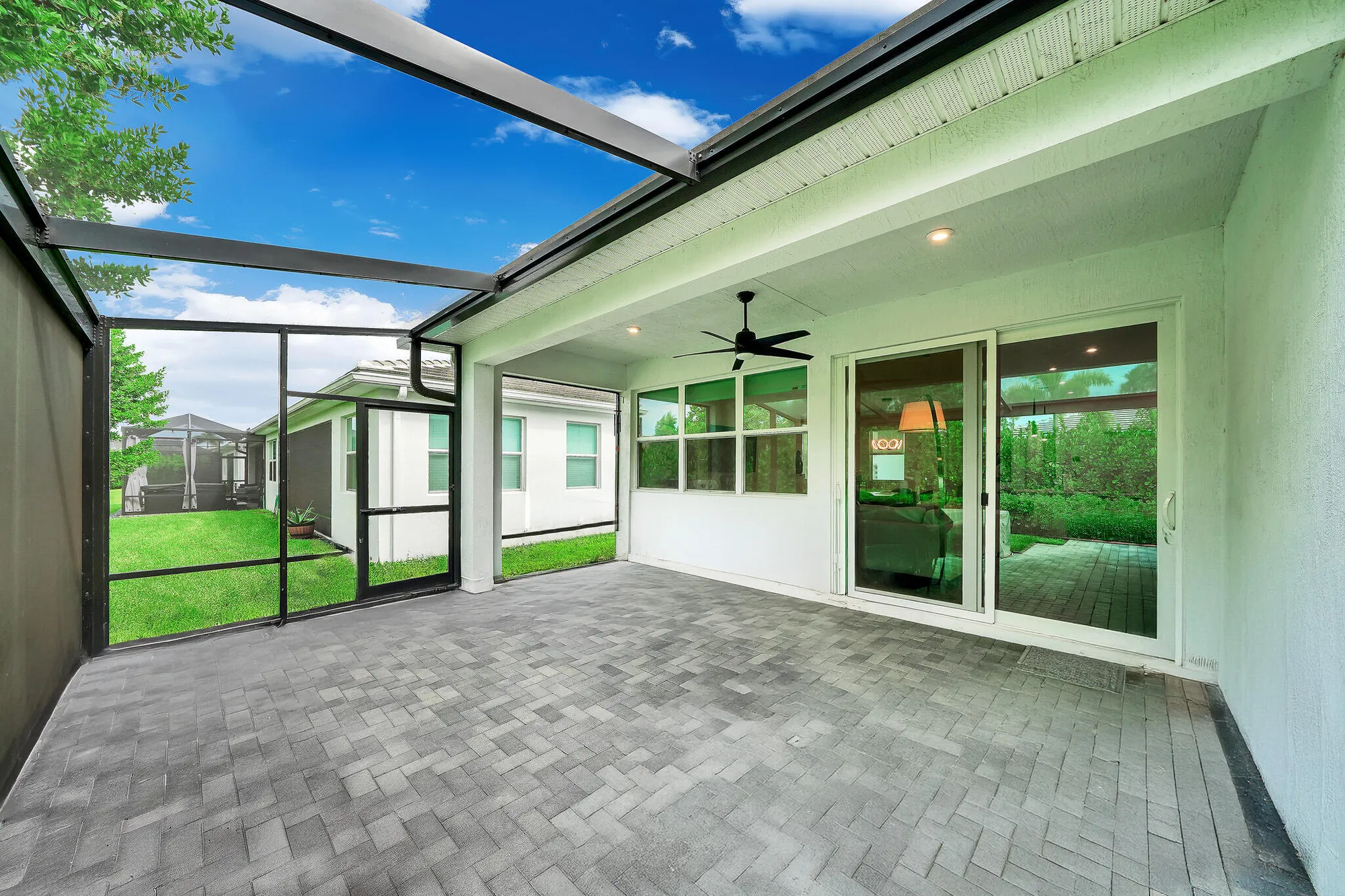 Property Slideshow image 19 of 68 | 10219 sw corvus ln, Port Saint Lucie, FL, 34987