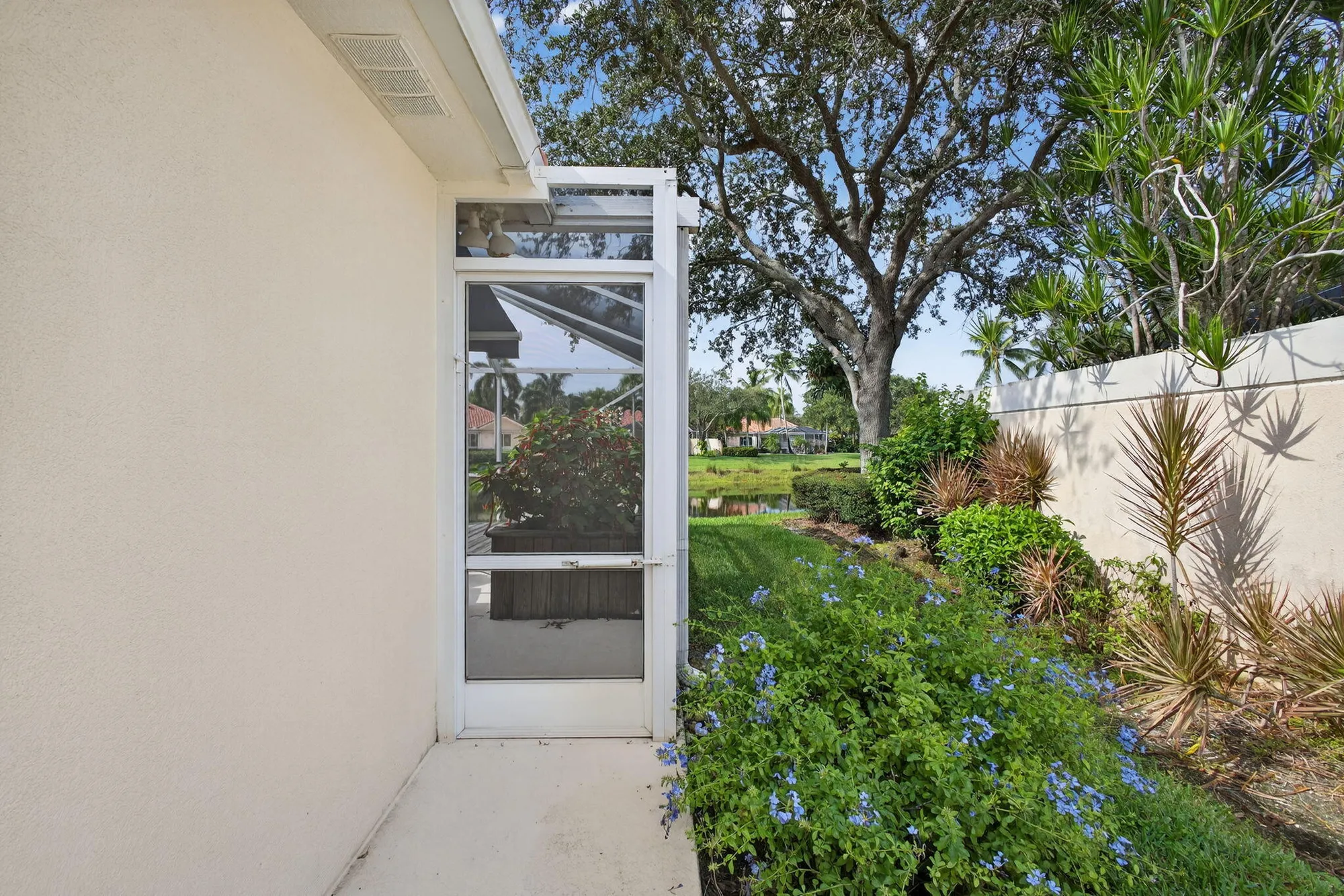 Property Slideshow image 24 of 39 | 7112 grassy bay dr, West Palm Beach, FL, 33411