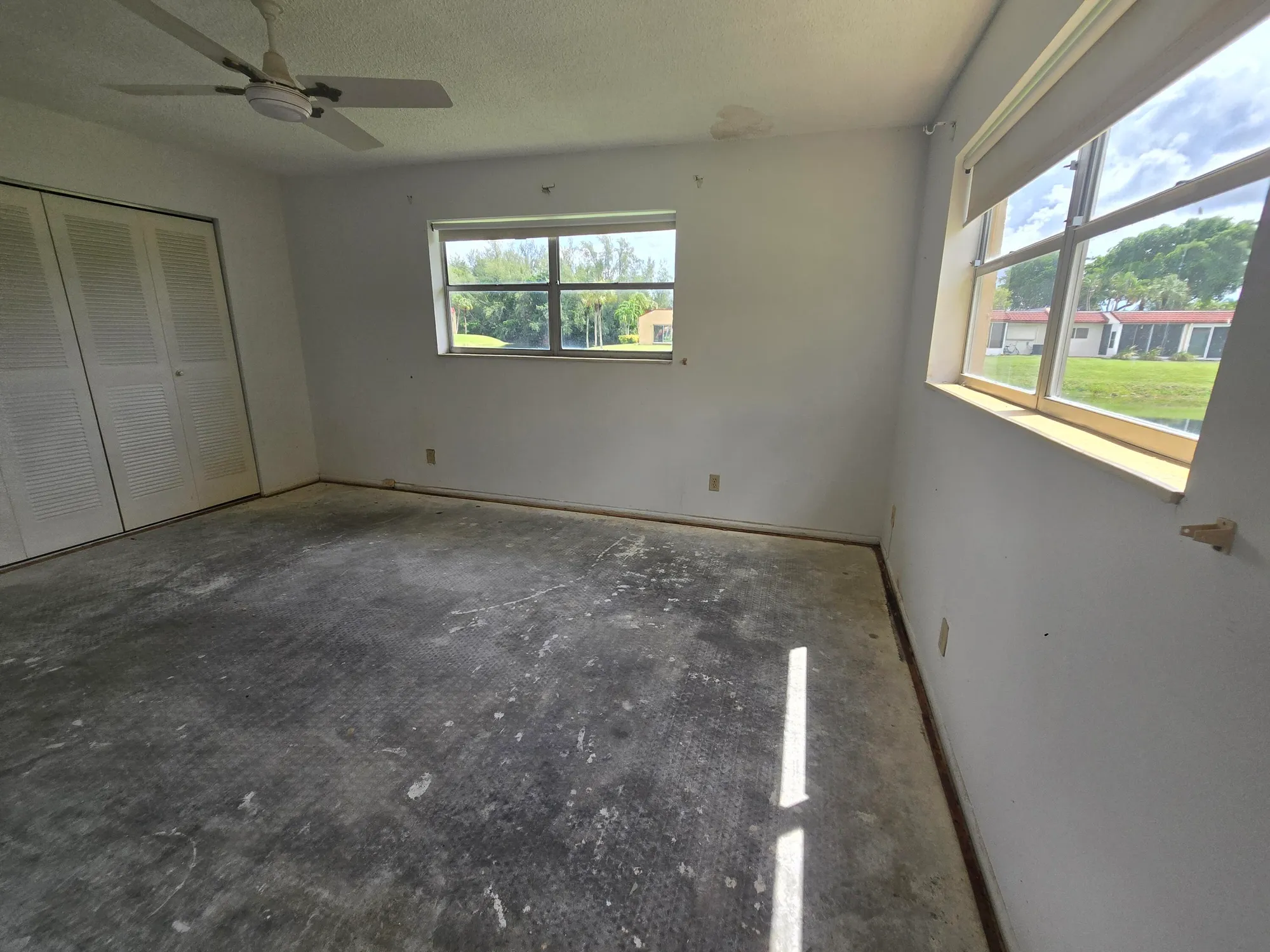 Property Slideshow image 24 of 31 | 449 lake helen dr, West Palm Beach, FL, 33411