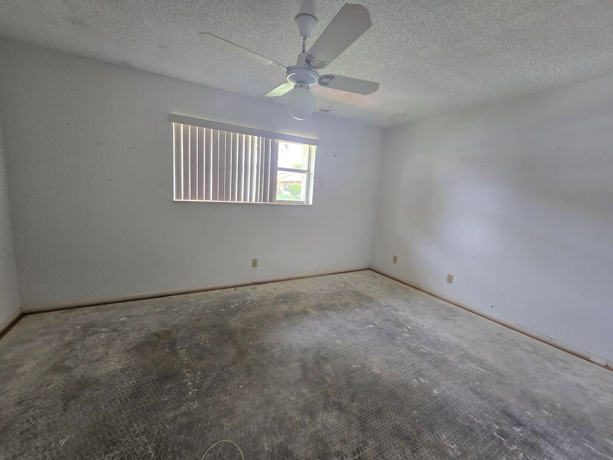 Property Slideshow image 5 of 31 | 449 lake helen dr, West Palm Beach, FL, 33411