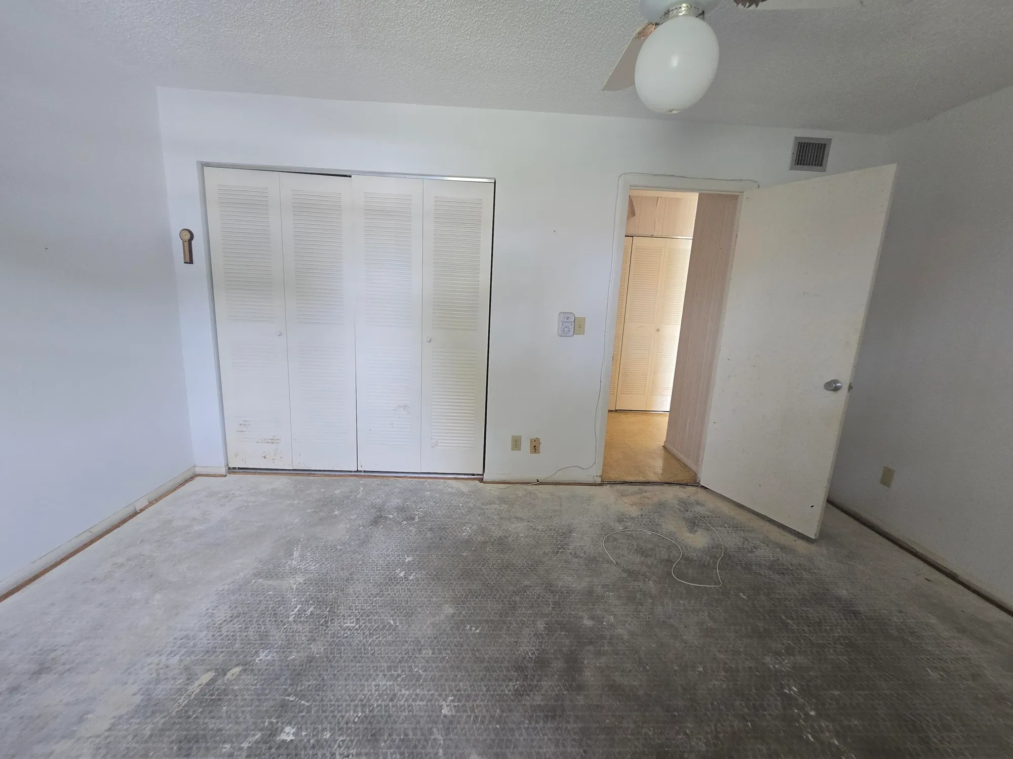 Property Slideshow image 7 of 31 | 449 lake helen dr, West Palm Beach, FL, 33411