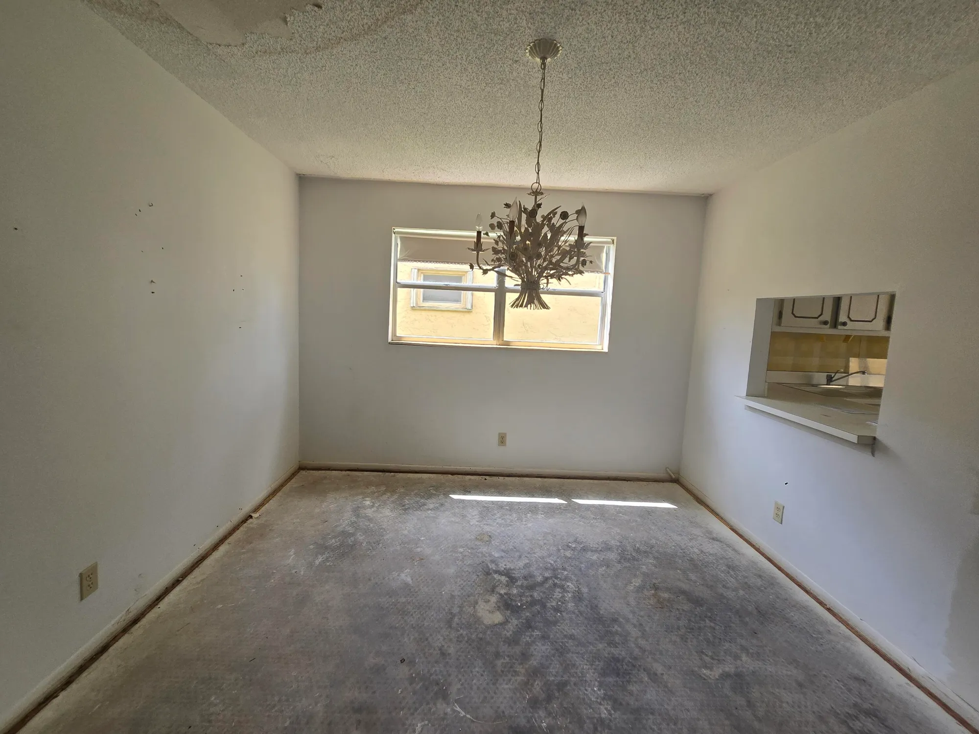 Property Slideshow image 11 of 31 | 449 lake helen dr, West Palm Beach, FL, 33411