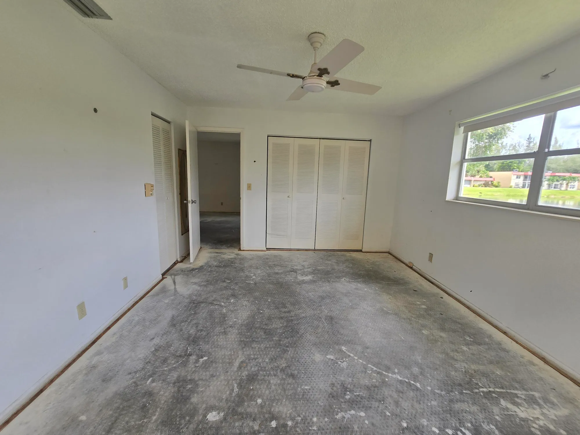 Property Slideshow image 23 of 31 | 449 lake helen dr, West Palm Beach, FL, 33411