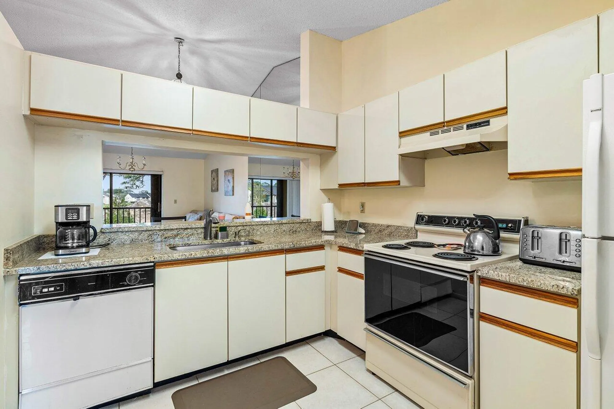 Property Slideshow image 6 of 31 | 4689 lucerne lakes blvd 203, Greenacres, FL, 33467