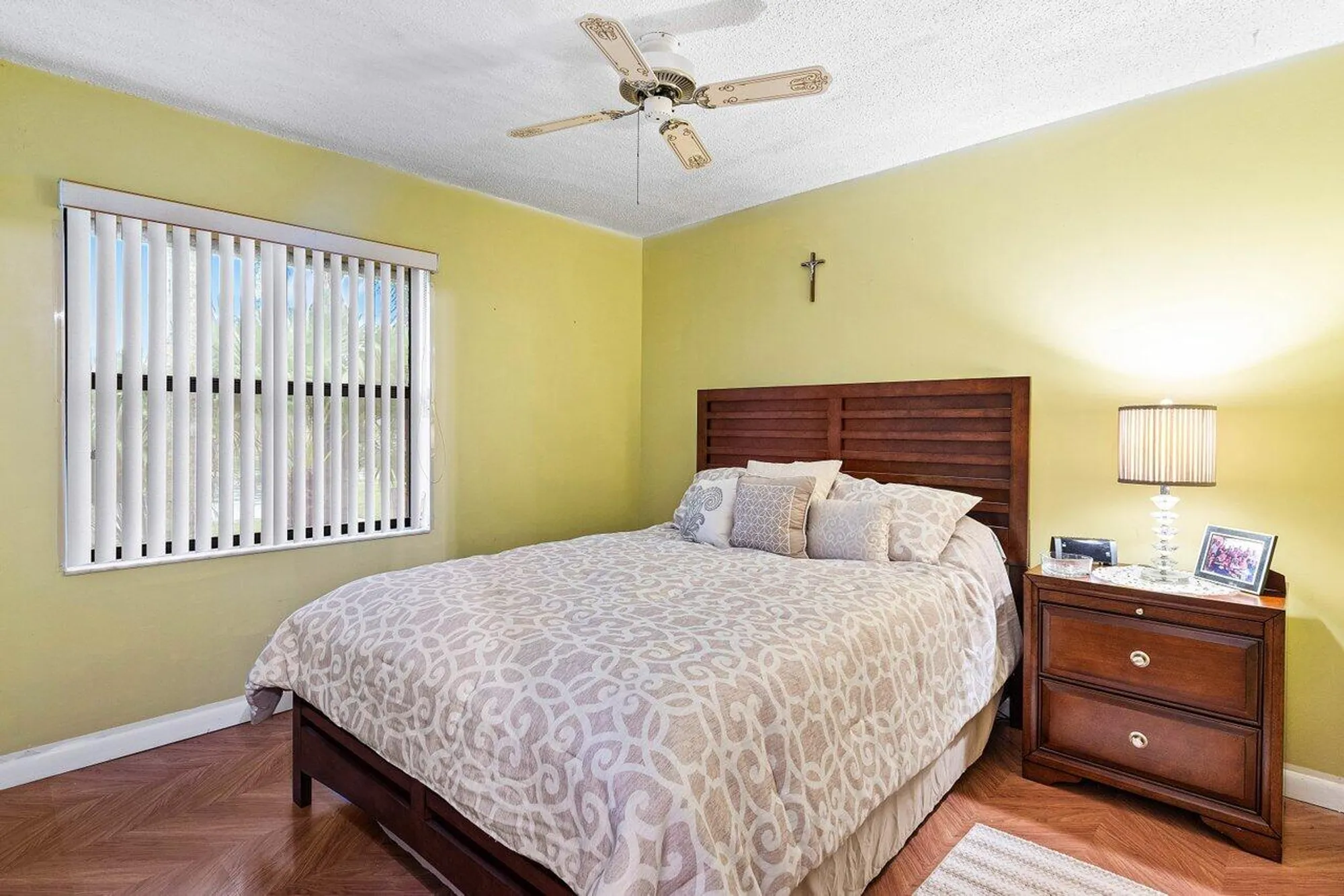 Property Slideshow image 16 of 31 | 4689 lucerne lakes blvd 203, Greenacres, FL, 33467