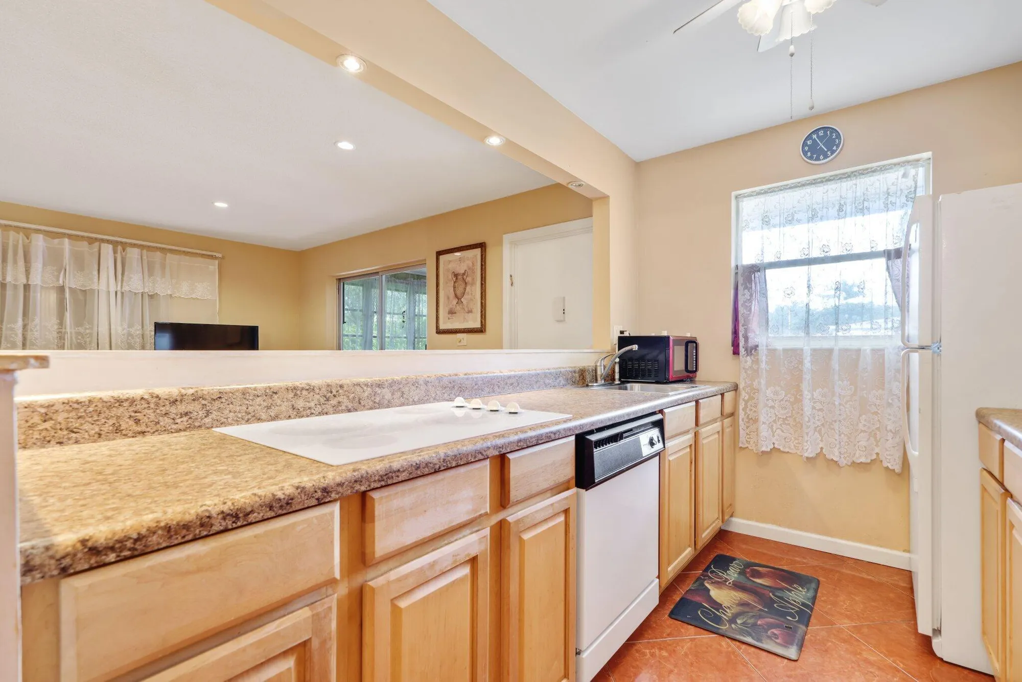 Property Slideshow image 18 of 49 | 195 high point ter d, Delray Beach, FL, 33445