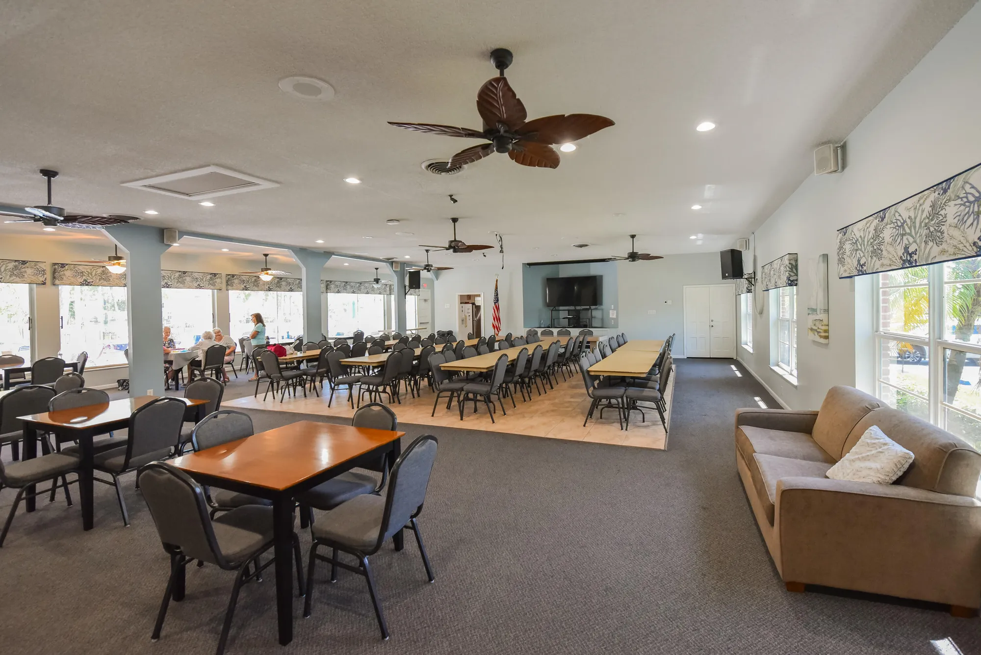 Property Slideshow image 14 of 44 | 1917 sw palm city rd i, Stuart, FL, 34994