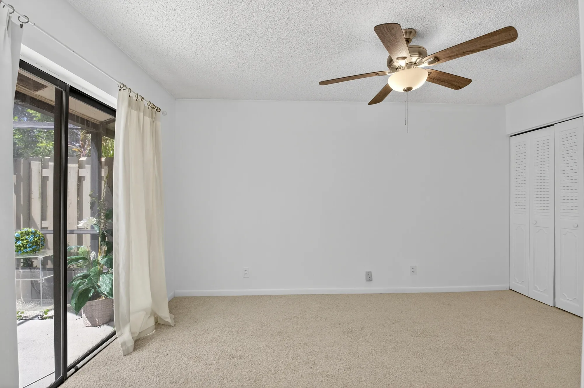 Property Slideshow image 22 of 56 | 714 nw 27th ave a, Delray Beach, FL, 33445