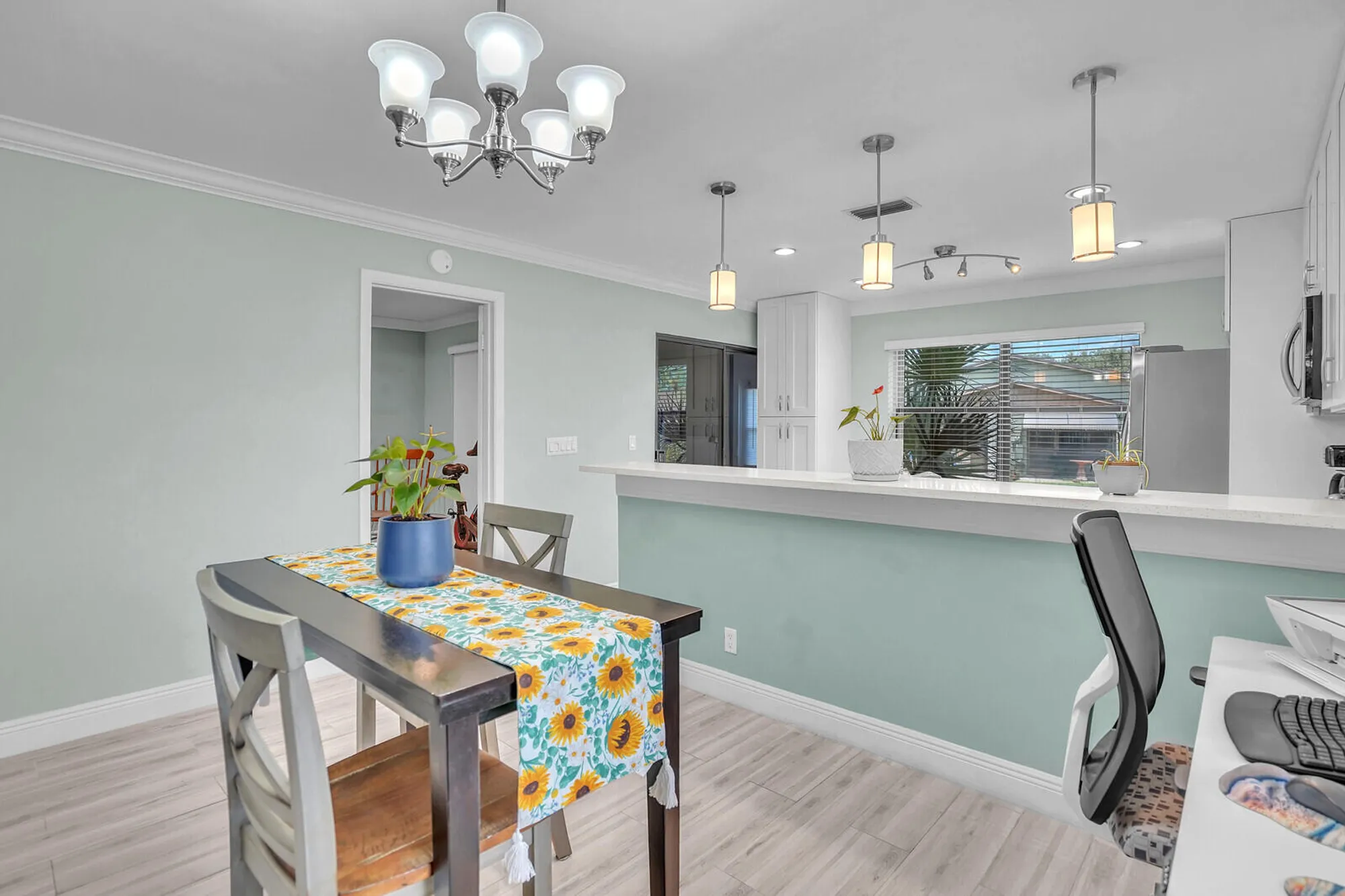 Property Slideshow image 12 of 32 | 1737 palmland dr, Boynton Beach, FL, 33436