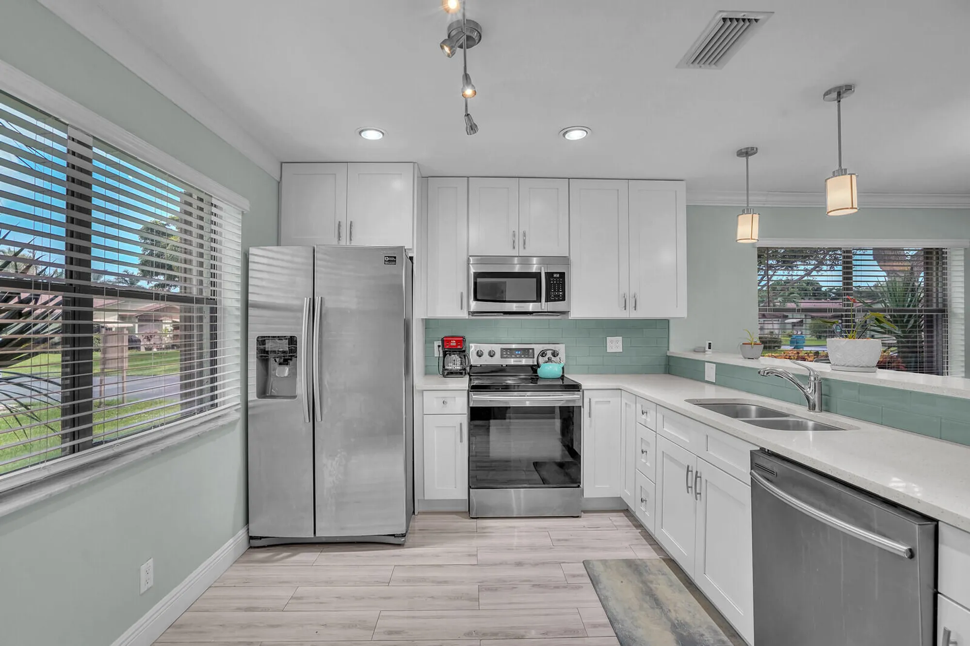 Property Slideshow image 15 of 32 | 1737 palmland dr, Boynton Beach, FL, 33436