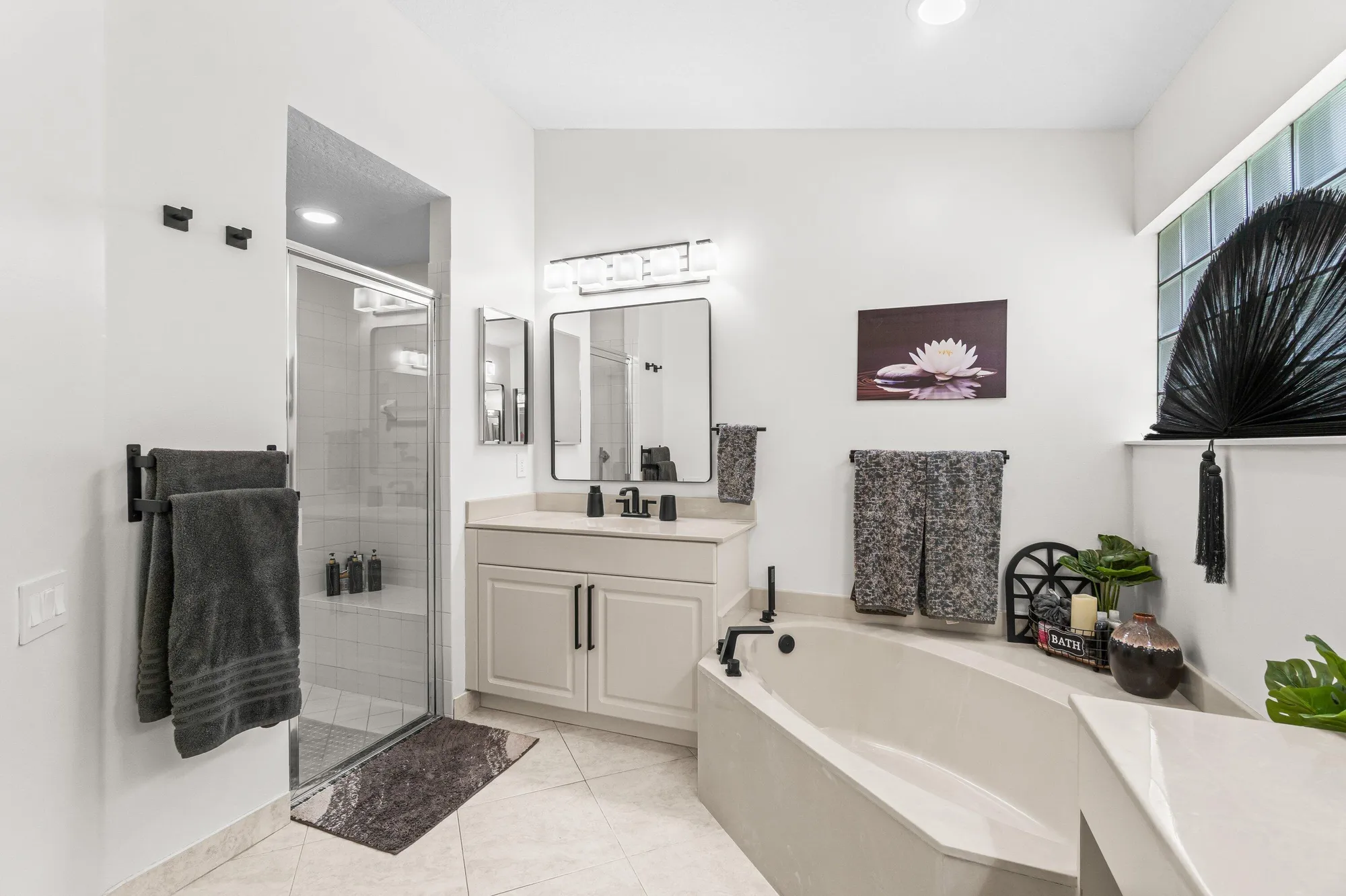 Property Slideshow image 23 of 55 | 5361 angel wing dr, Boynton Beach, FL, 33437