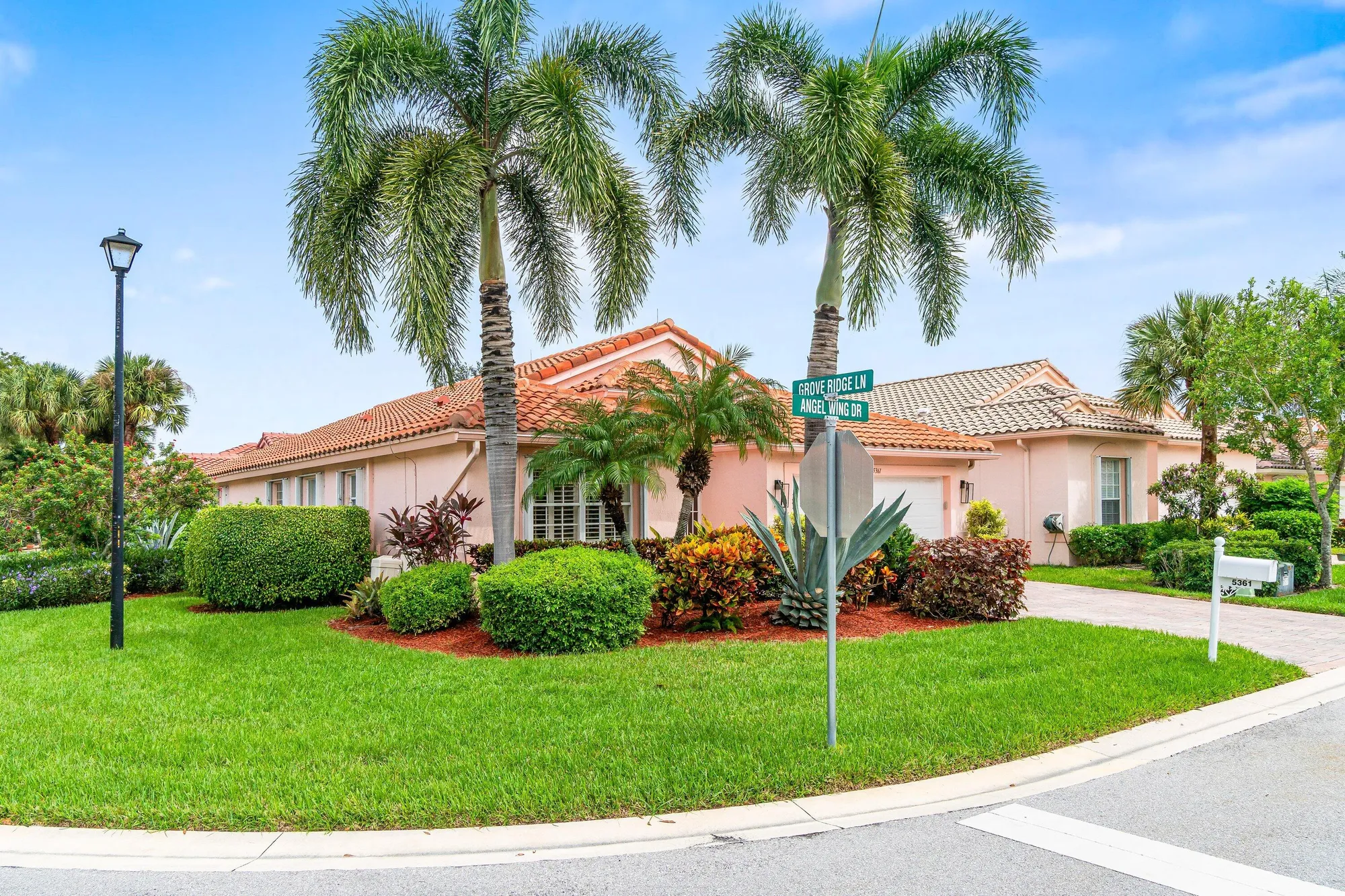 Property Slideshow image 3 of 55 | 5361 angel wing dr, Boynton Beach, FL, 33437
