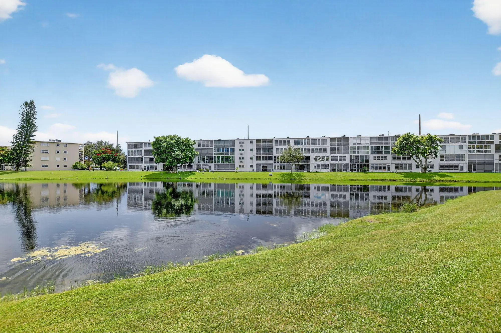 Property Slideshow image 13 of 18 | 1018 harwood c, Deerfield Beach, FL, 33442