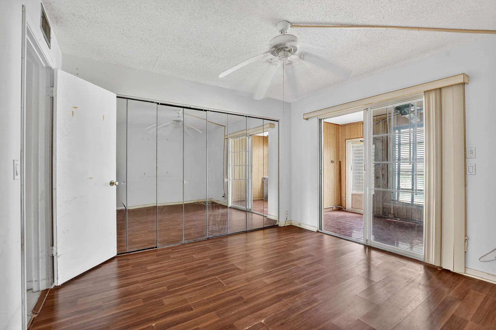 Property Slideshow image 9 of 18 | 1018 harwood c, Deerfield Beach, FL, 33442