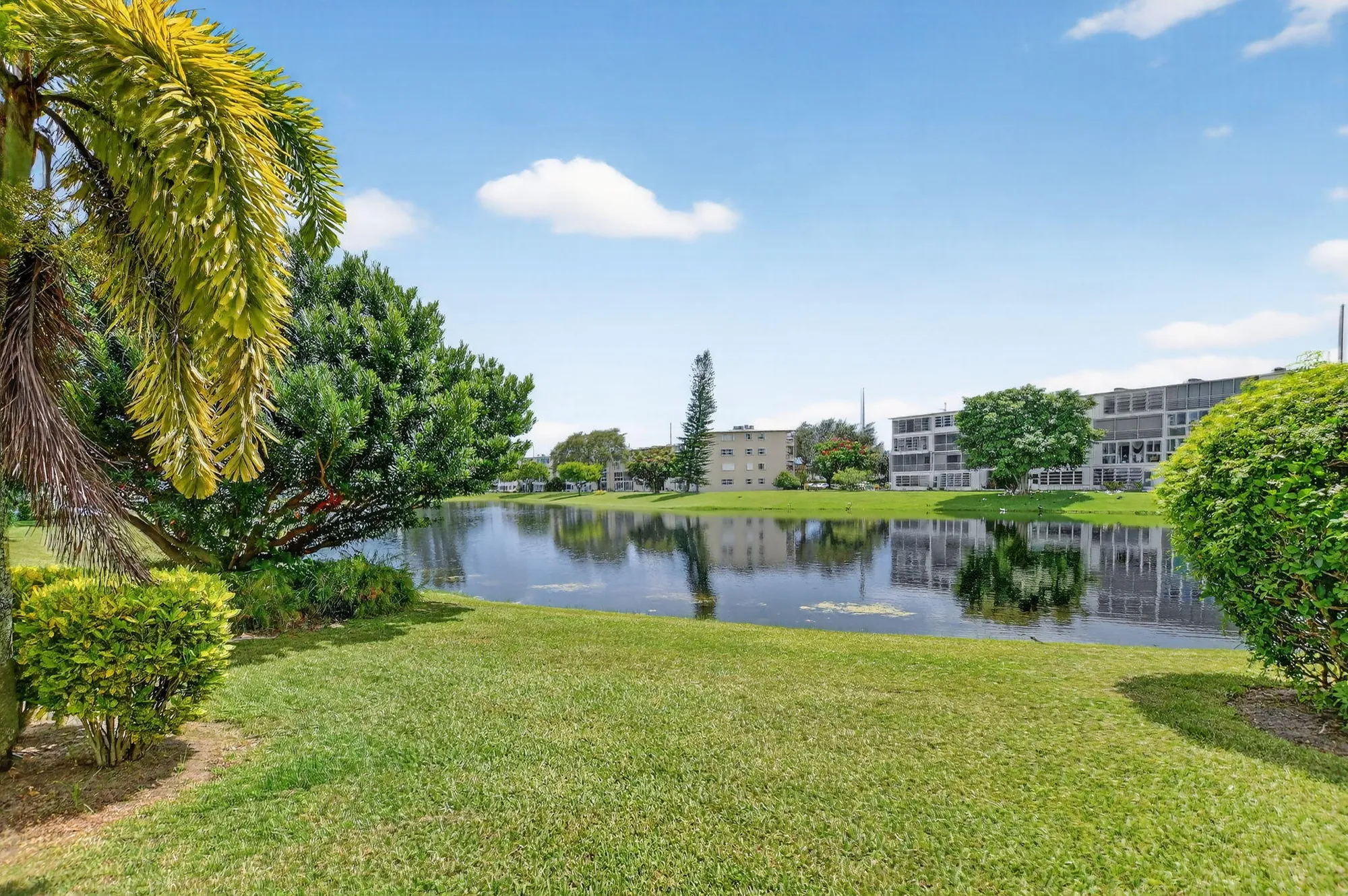 Property Slideshow image 15 of 18 | 1018 harwood c, Deerfield Beach, FL, 33442