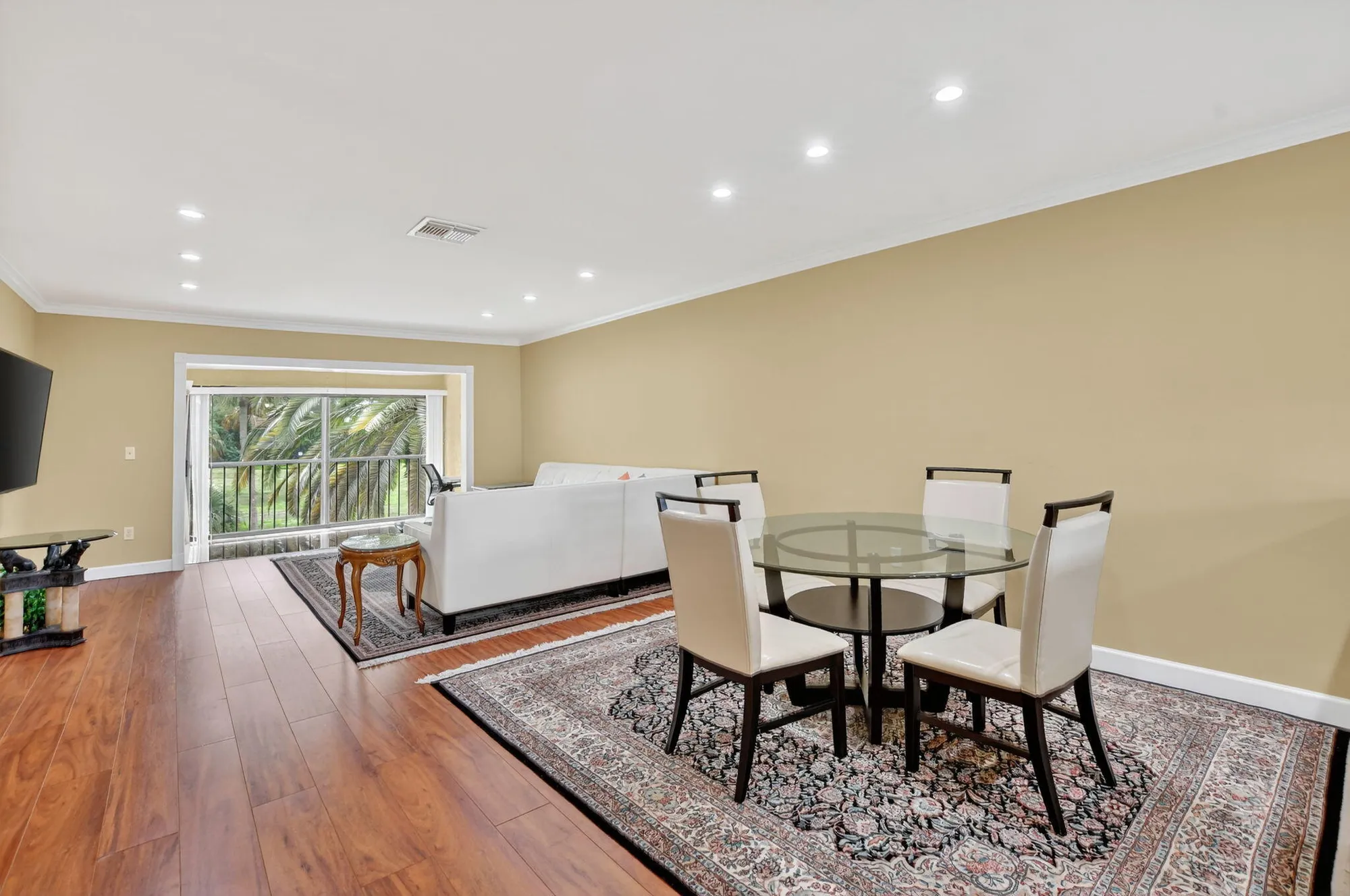 Property Slideshow image 9 of 34 | 9268 vista del lago apt 26d, Boca Raton, FL, 33428