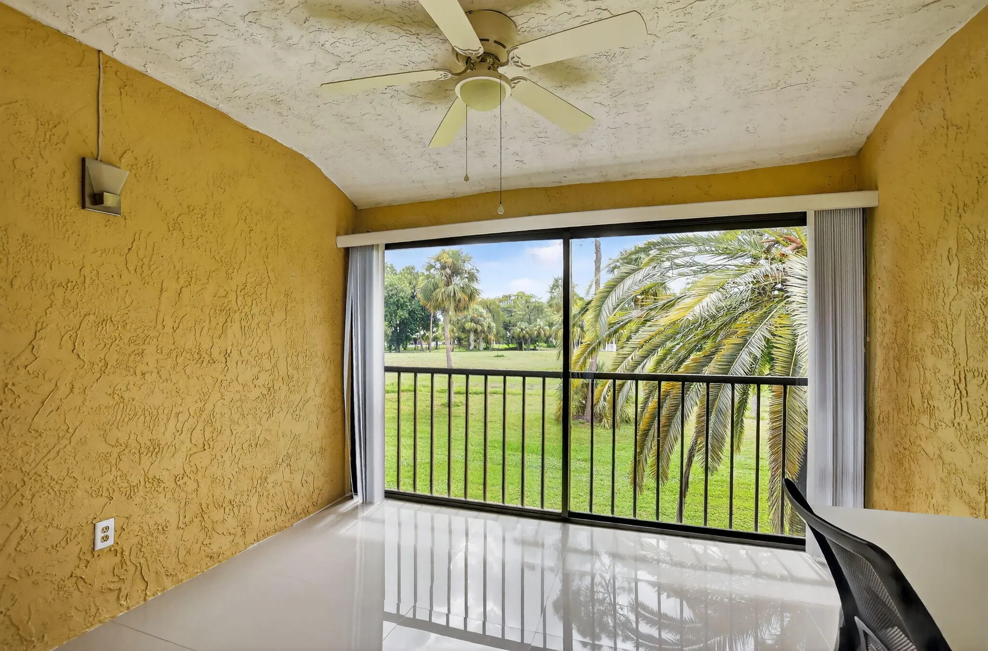 Property Slideshow image 25 of 34 | 9268 vista del lago apt 26d, Boca Raton, FL, 33428