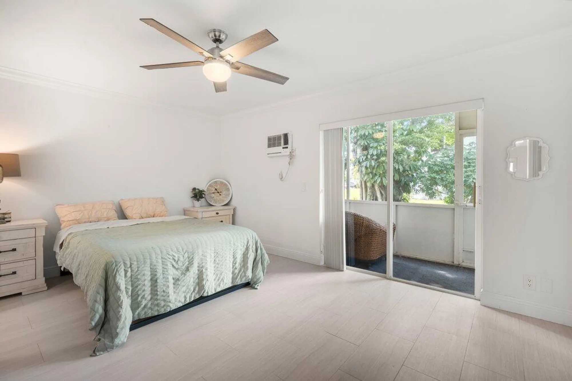 Property Slideshow image 14 of 22 | 10 farnham a # 10, Deerfield Beach, FL, 33442