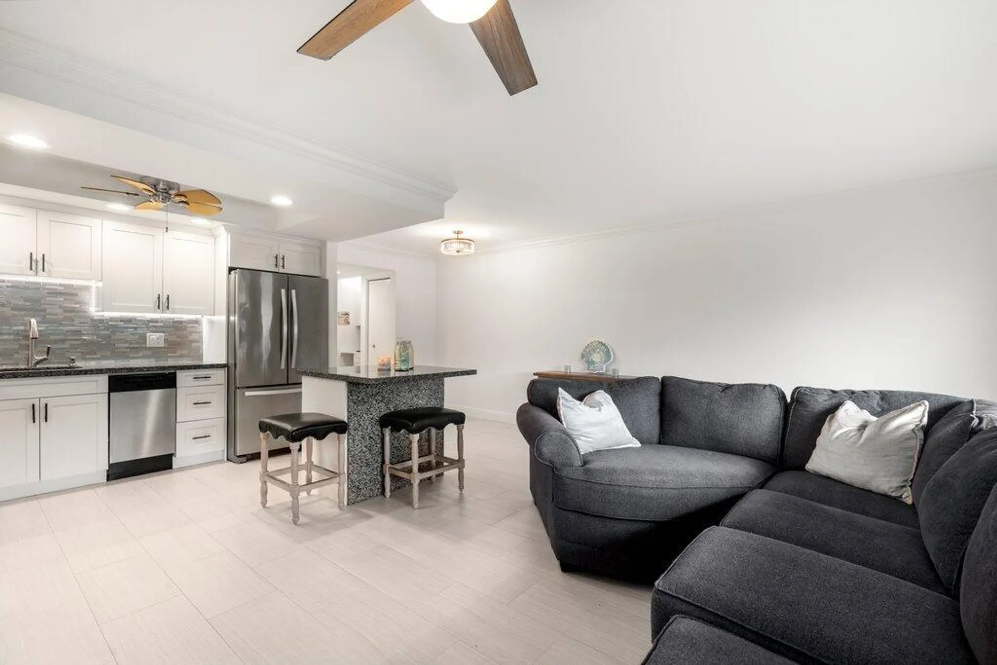 Property Slideshow image 7 of 22 | 10 farnham a # 10, Deerfield Beach, FL, 33442