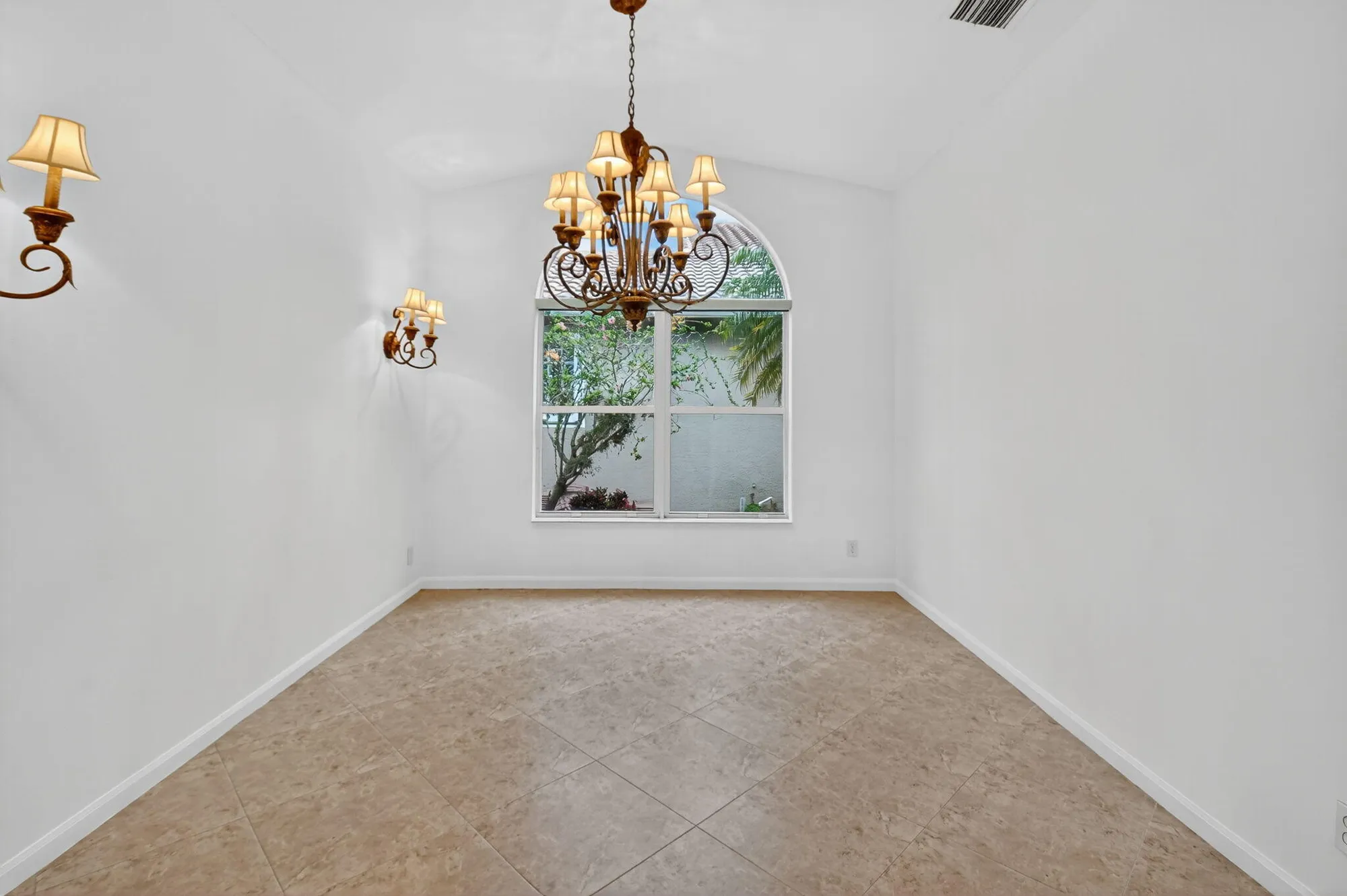 Property Slideshow image 12 of 76 | 7629 lockhart way, Boynton Beach, FL, 33437